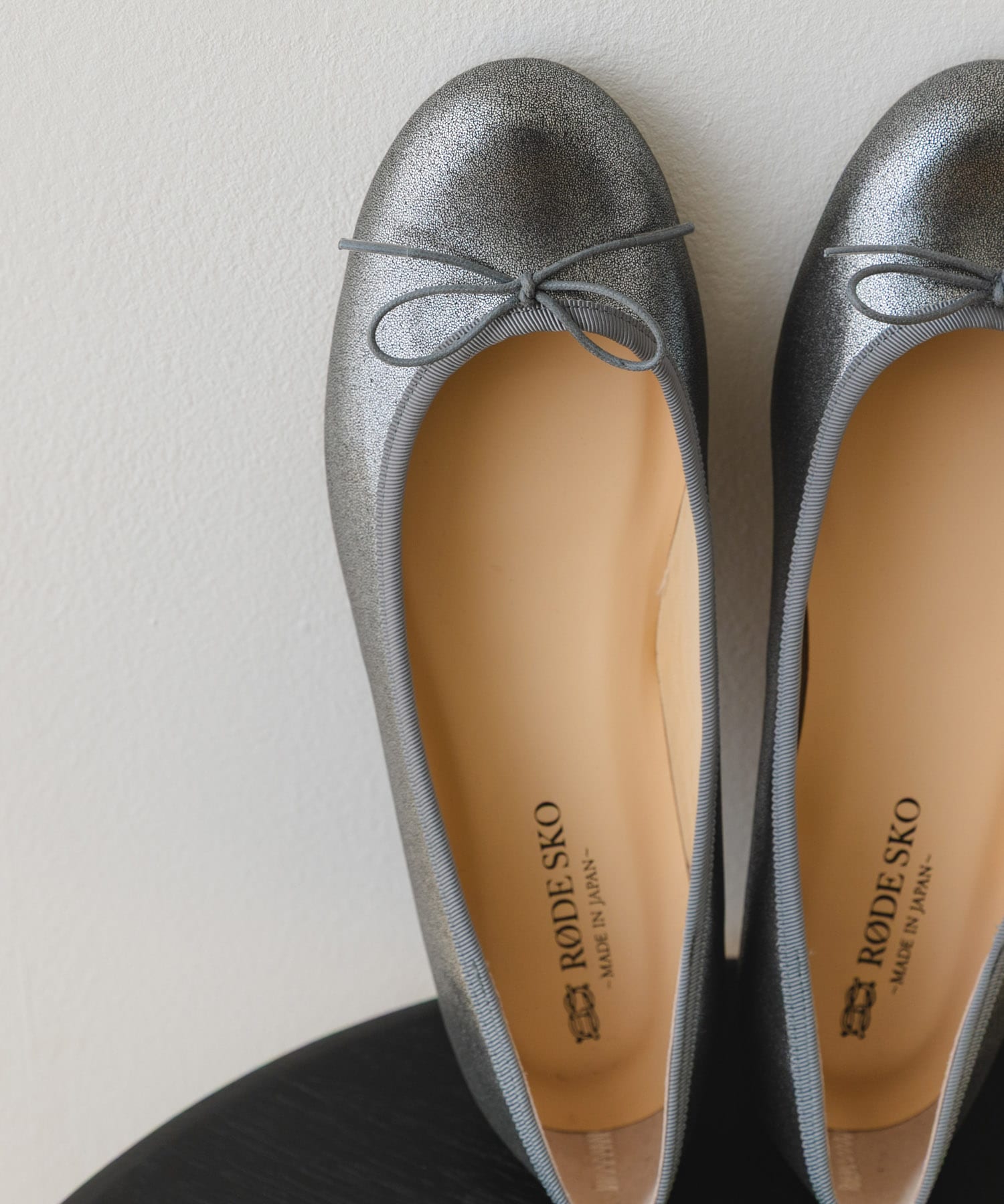 『MADE IN JAPAN』プレーンバレエシューズ SILVER 35