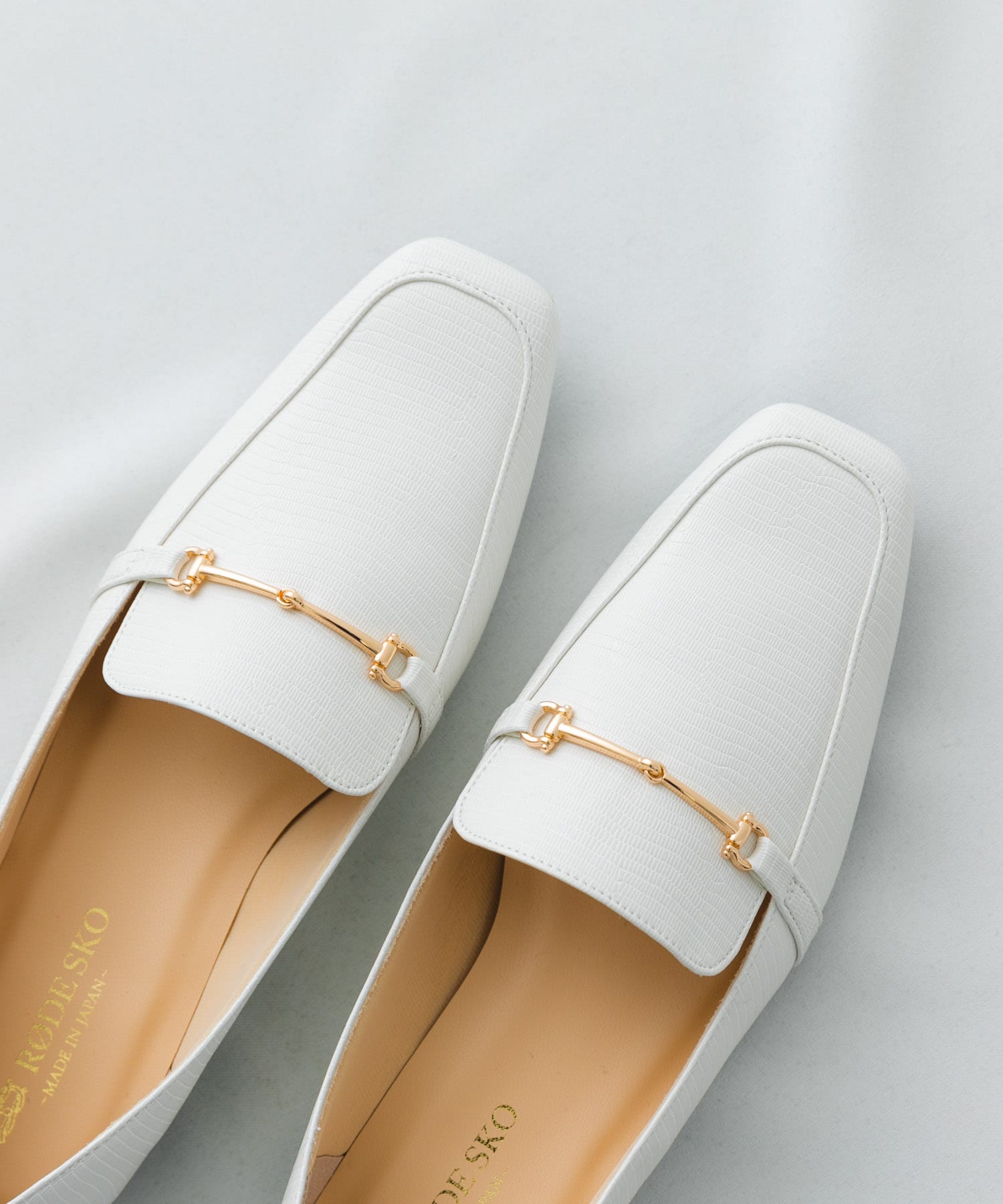 『MADE IN JAPAN』 スクエアトゥ細ビットローファー IVORY 37