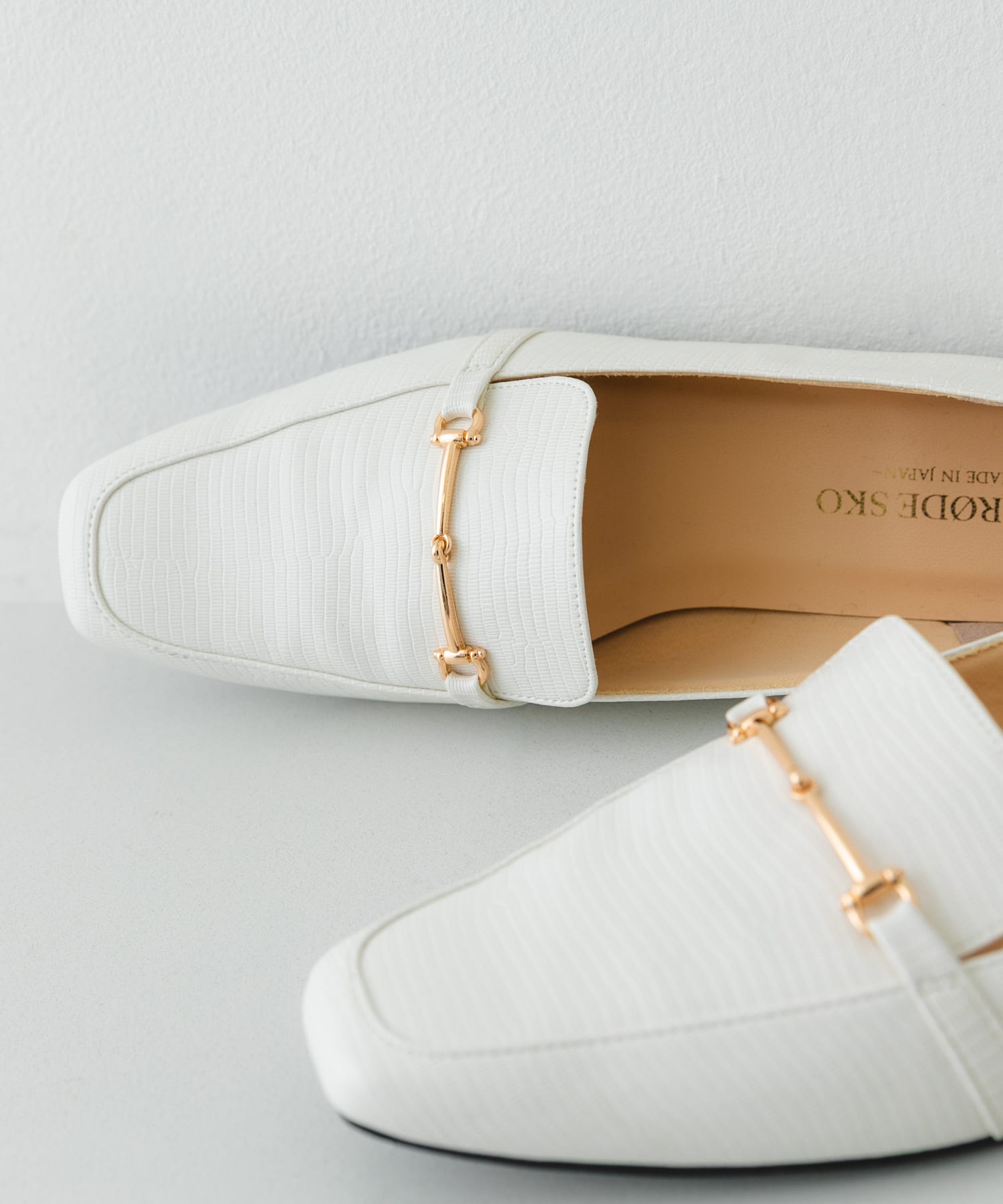 『MADE IN JAPAN』 スクエアトゥ細ビットローファー IVORY 36