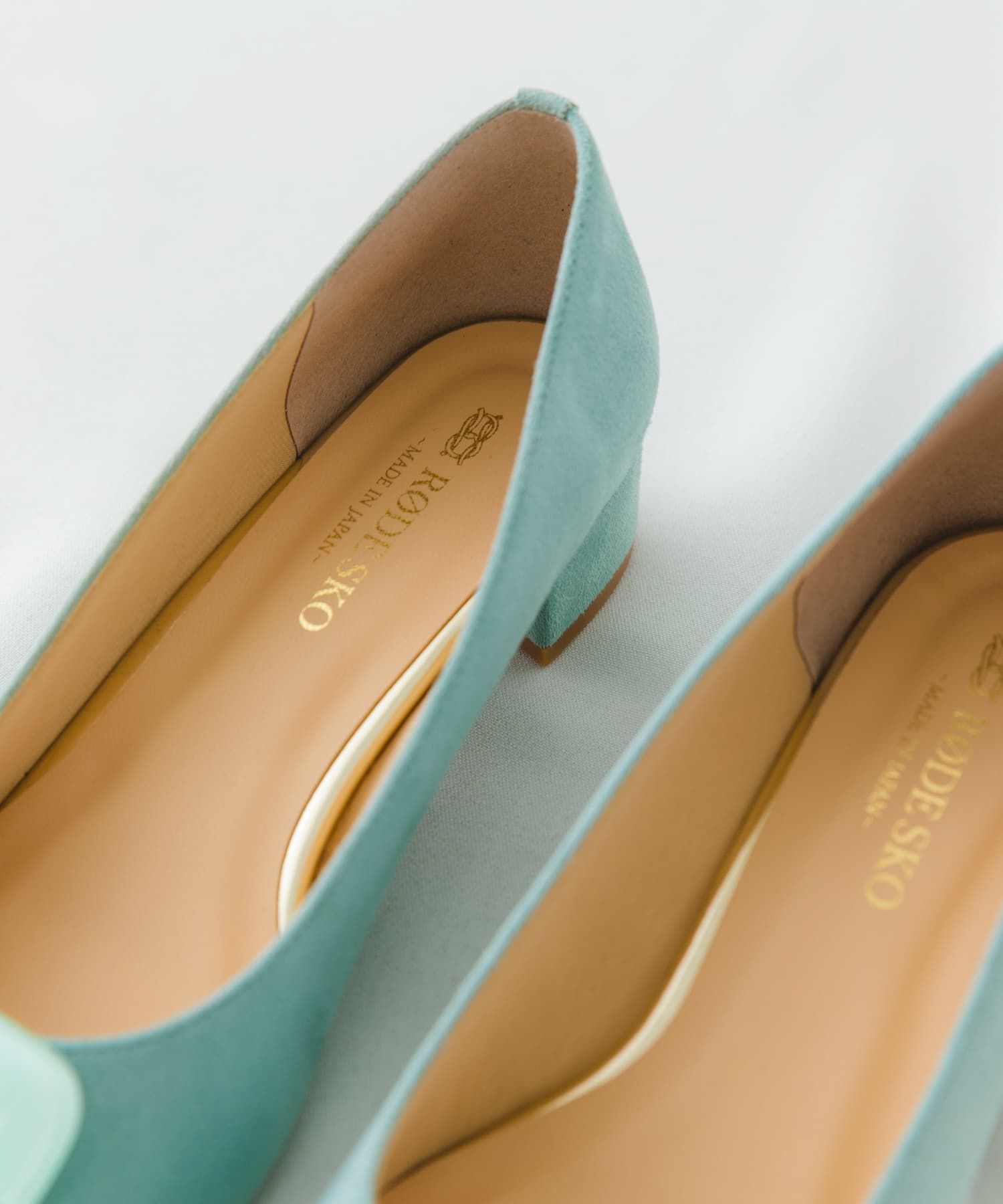 『MADE IN JAPAN』 3センチクリアバックルパンプス MINT 37