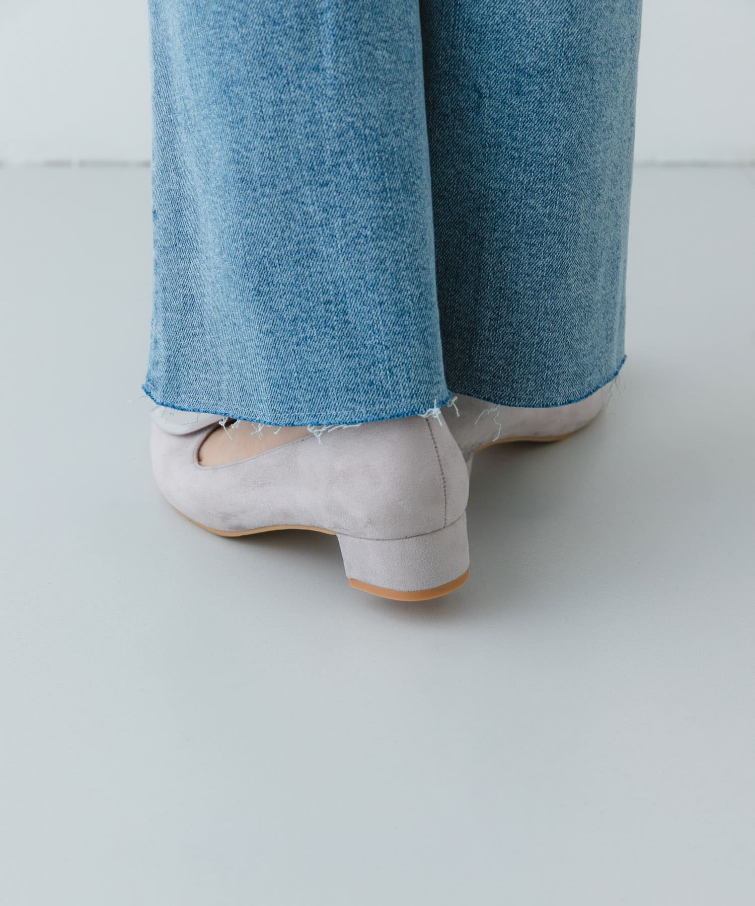 『MADE IN JAPAN』 3センチクリアバックルパンプス LIGHT GRAY 36