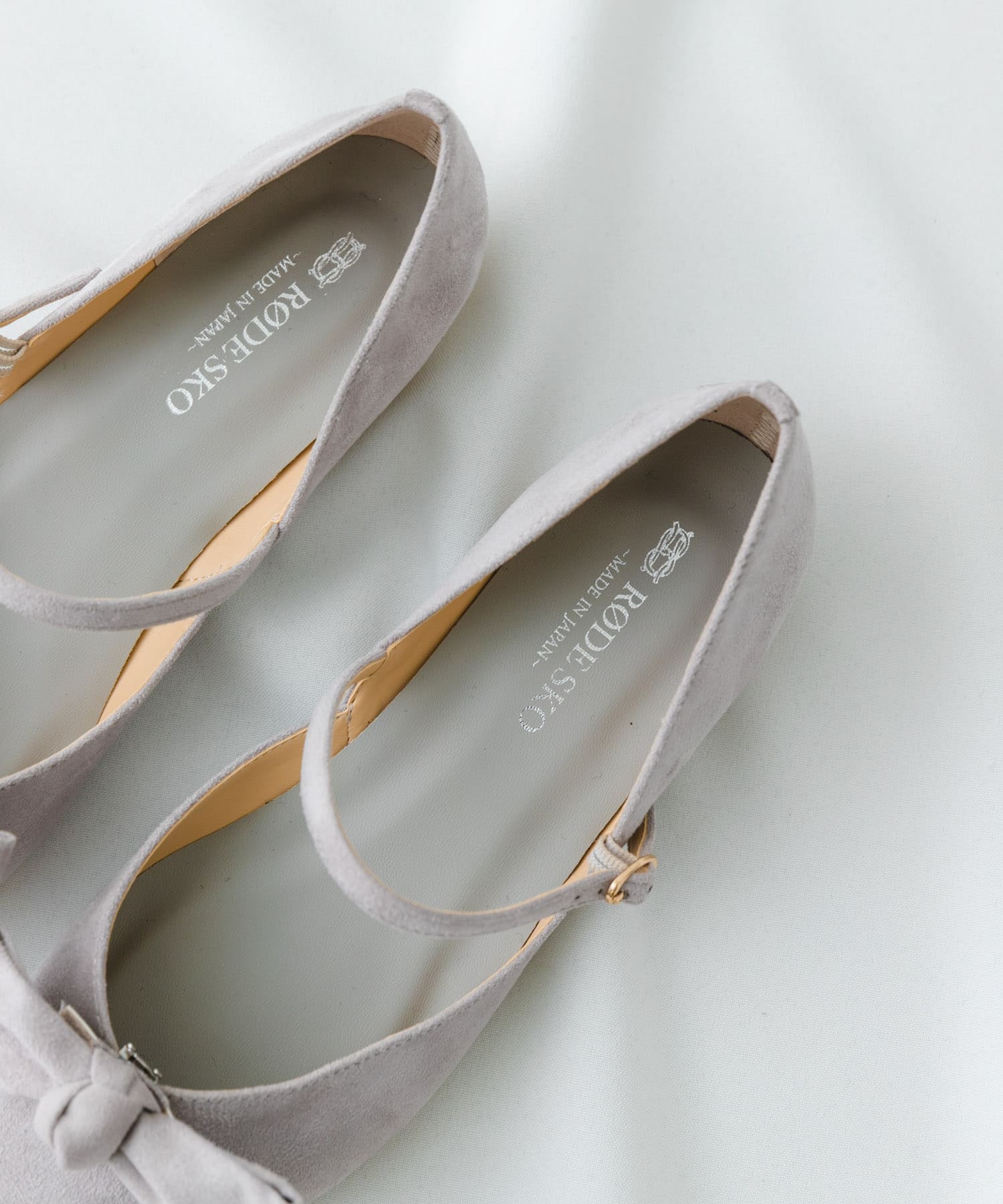 『WEB/一部店舗限定カラー』『MADE IN JAPAN』マルチWAYリボンパンプス GRAY 37