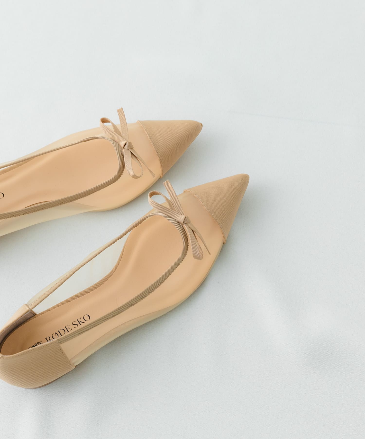 『MADE IN JAPAN』ポインテッドシアーフラットシューズ BEIGE 37