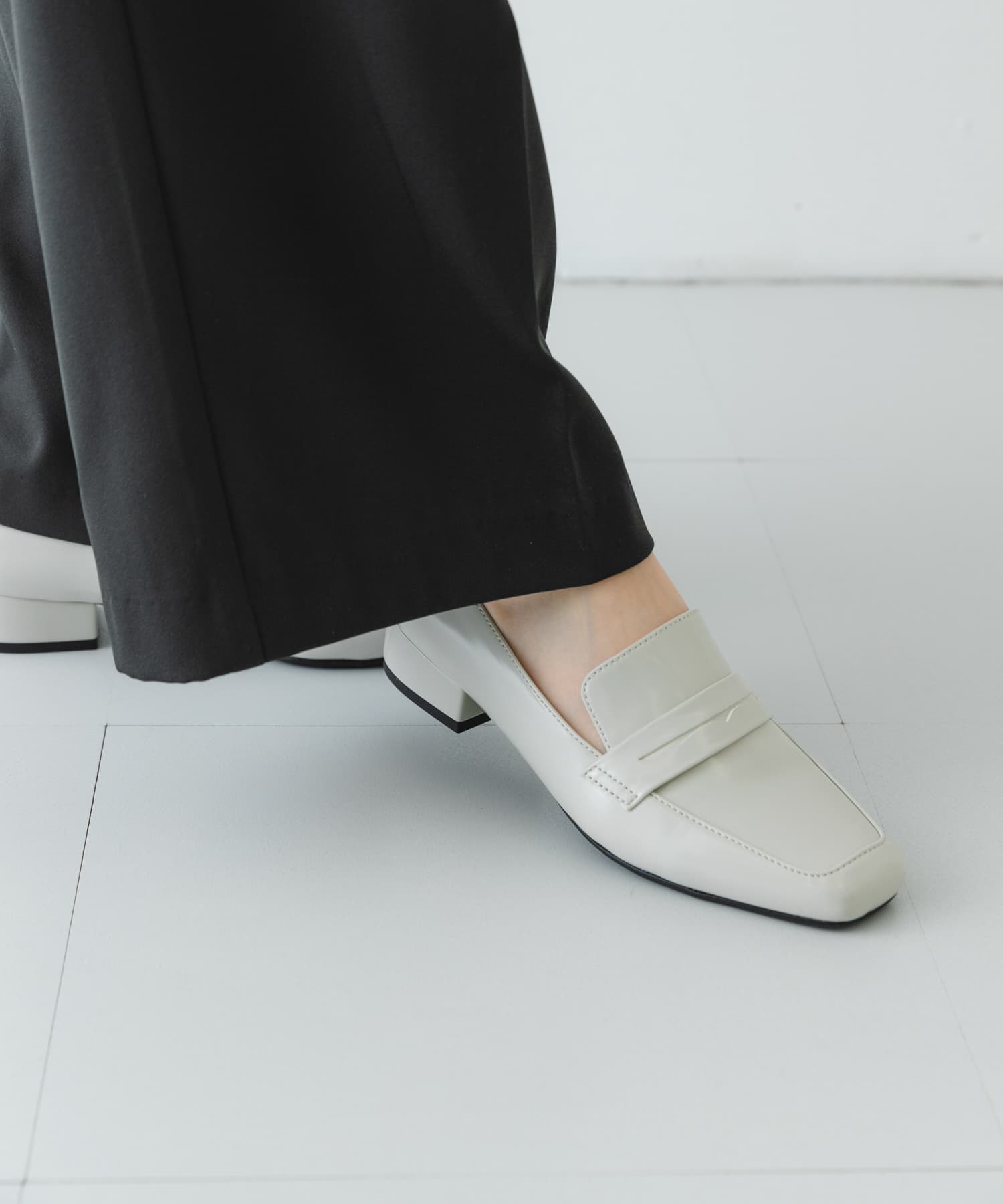 『MADE IN JAPAN』3cmヒールローファー LIGHT GRAY 36