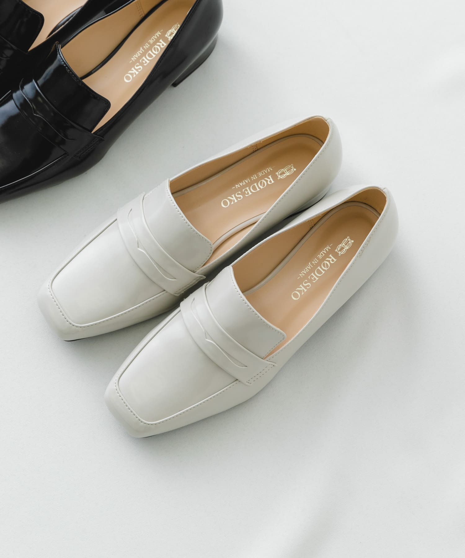 『MADE IN JAPAN』3cmヒールローファー LIGHT GRAY 37