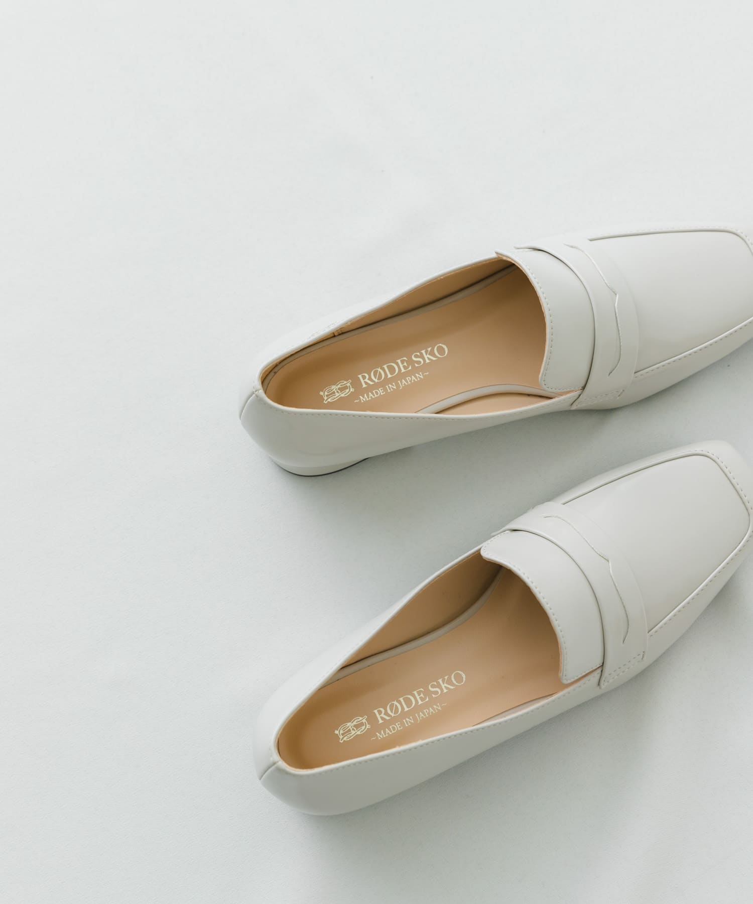 『MADE IN JAPAN』3cmヒールローファー LIGHT GRAY 37