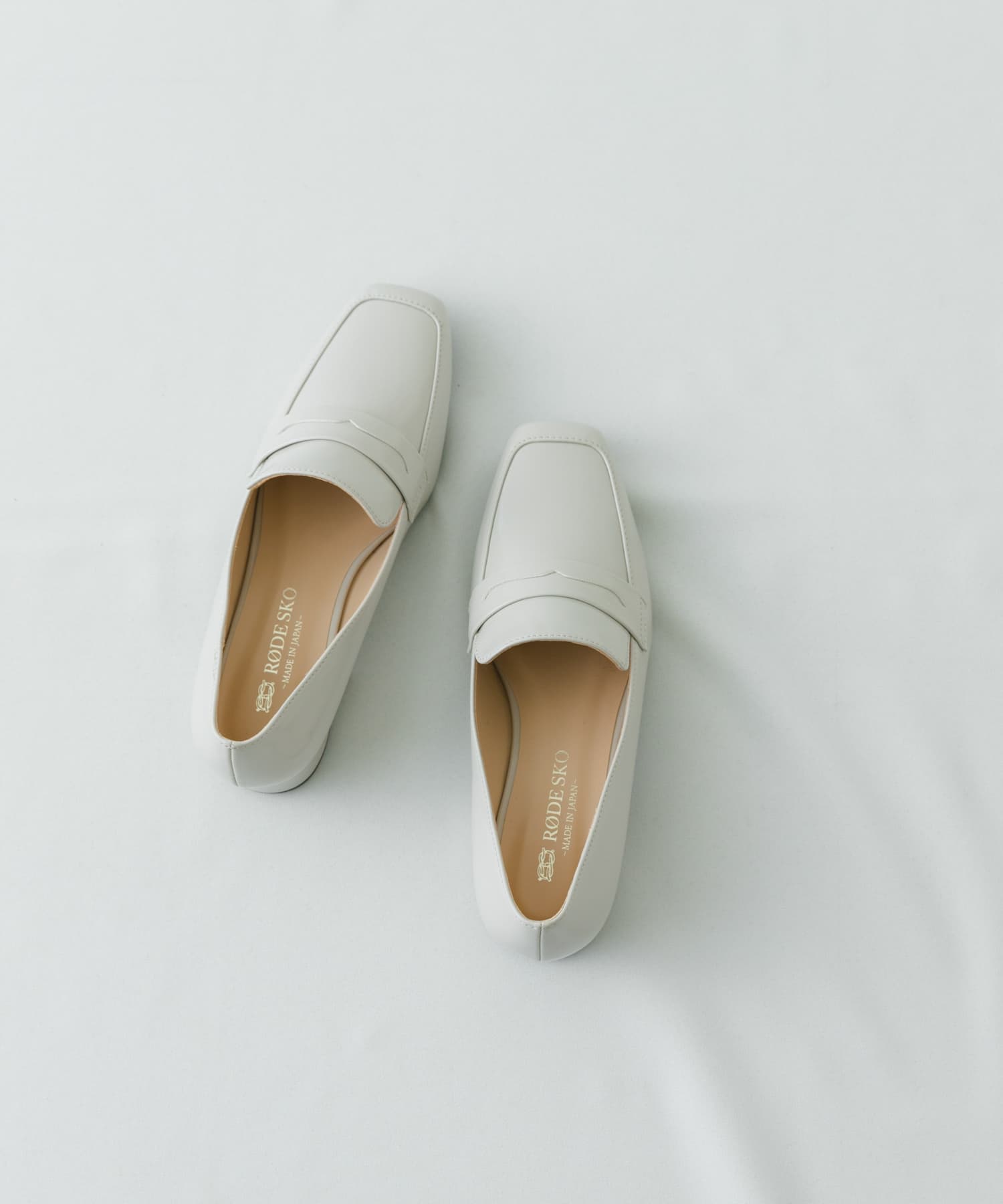 『MADE IN JAPAN』3cmヒールローファー LIGHT GRAY 37