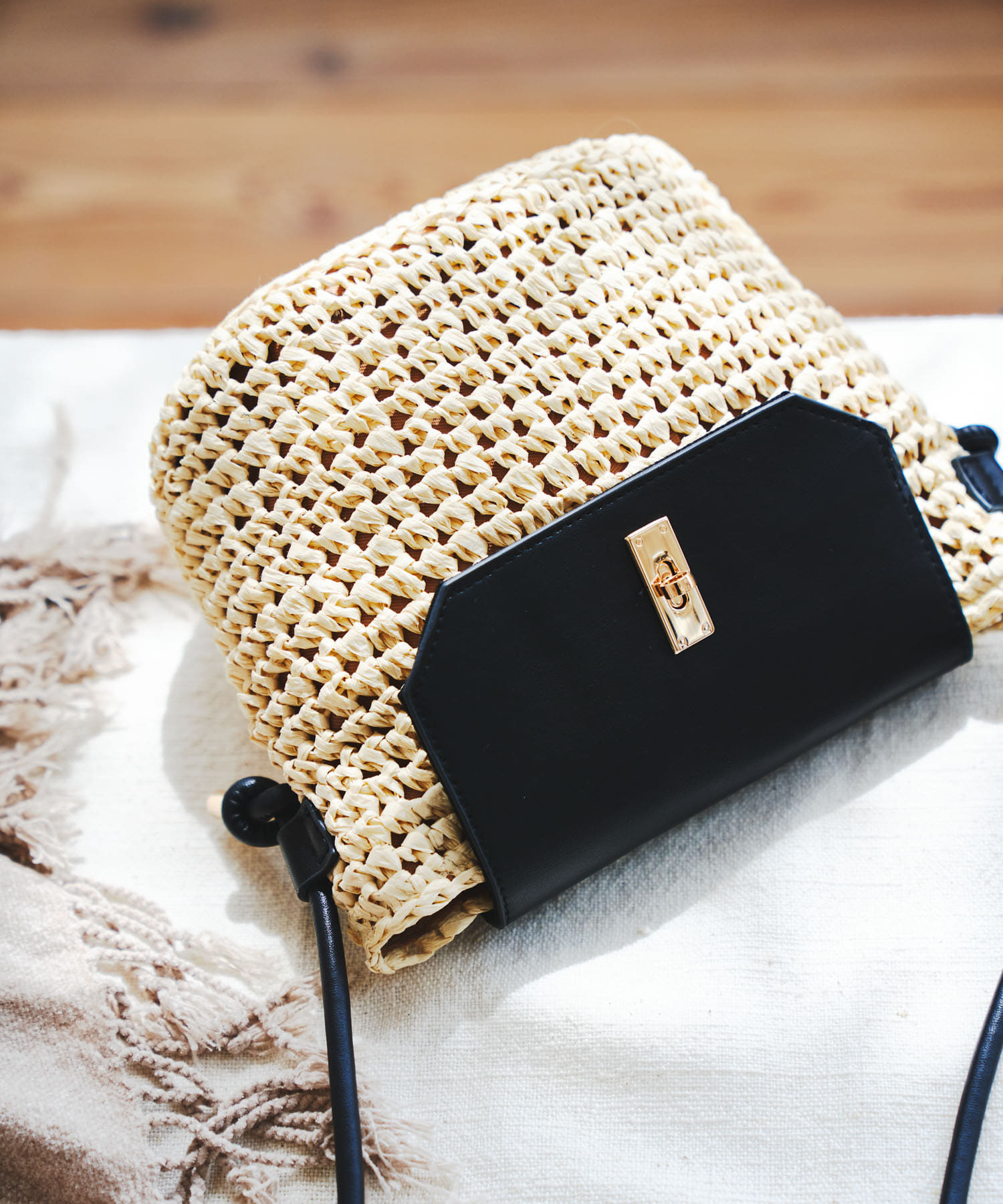 ペーパーコンビショルダーバッグ NTLxBLK one