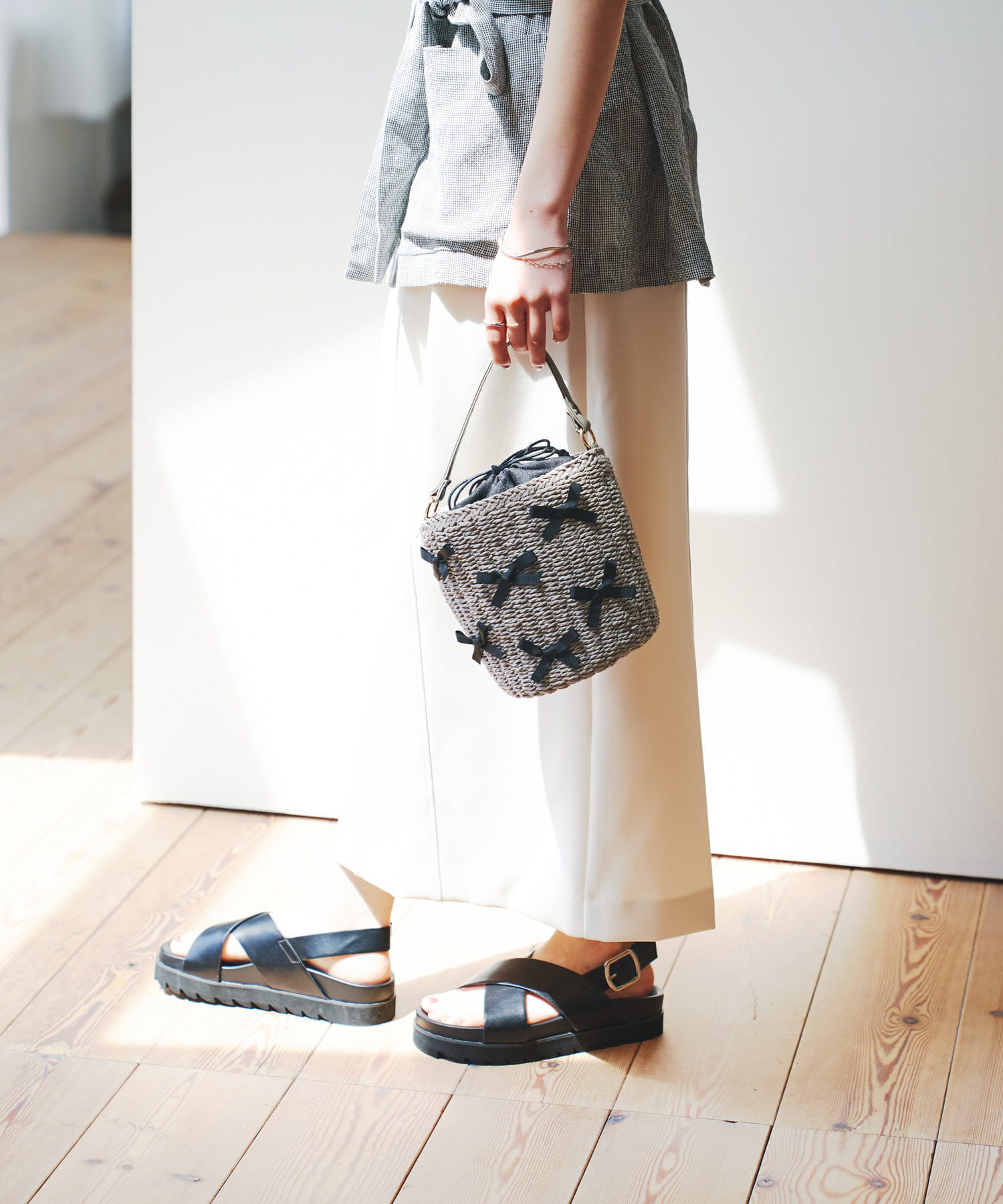 リボンバスケットショルダーバッグ GRAYxBLK one