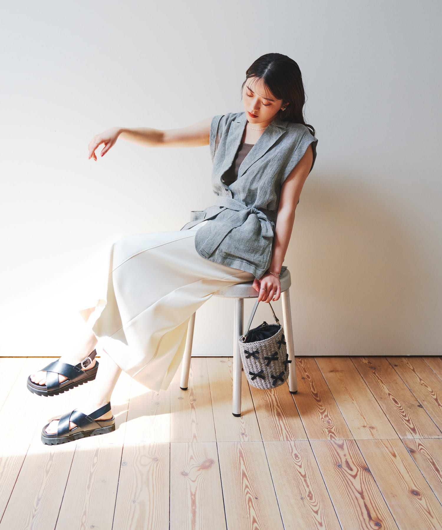 リボンバスケットショルダーバッグ GRAYxBLK one