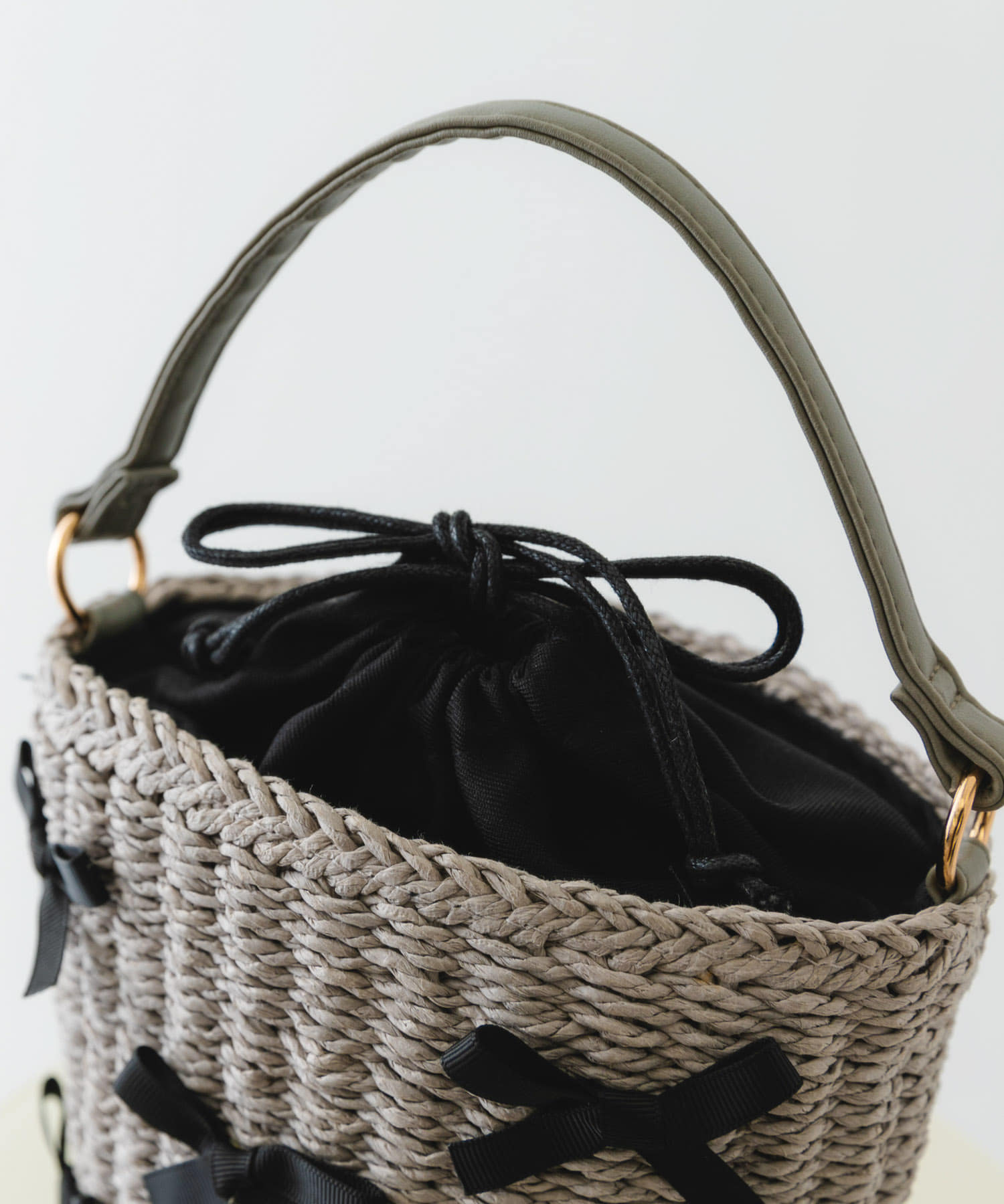 リボンバスケットショルダーバッグ GRAYxBLK one