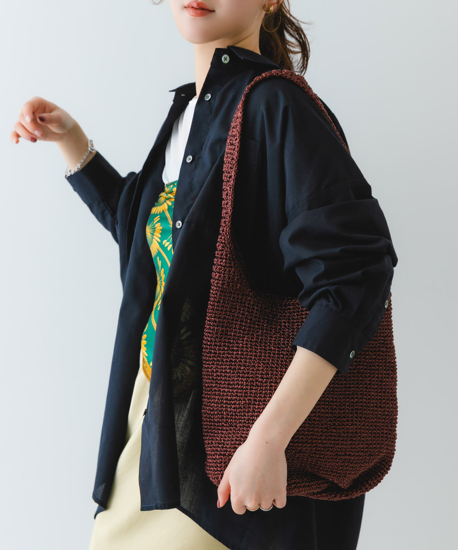 ワンハンドルラメショルダーバッグ BROWN one
