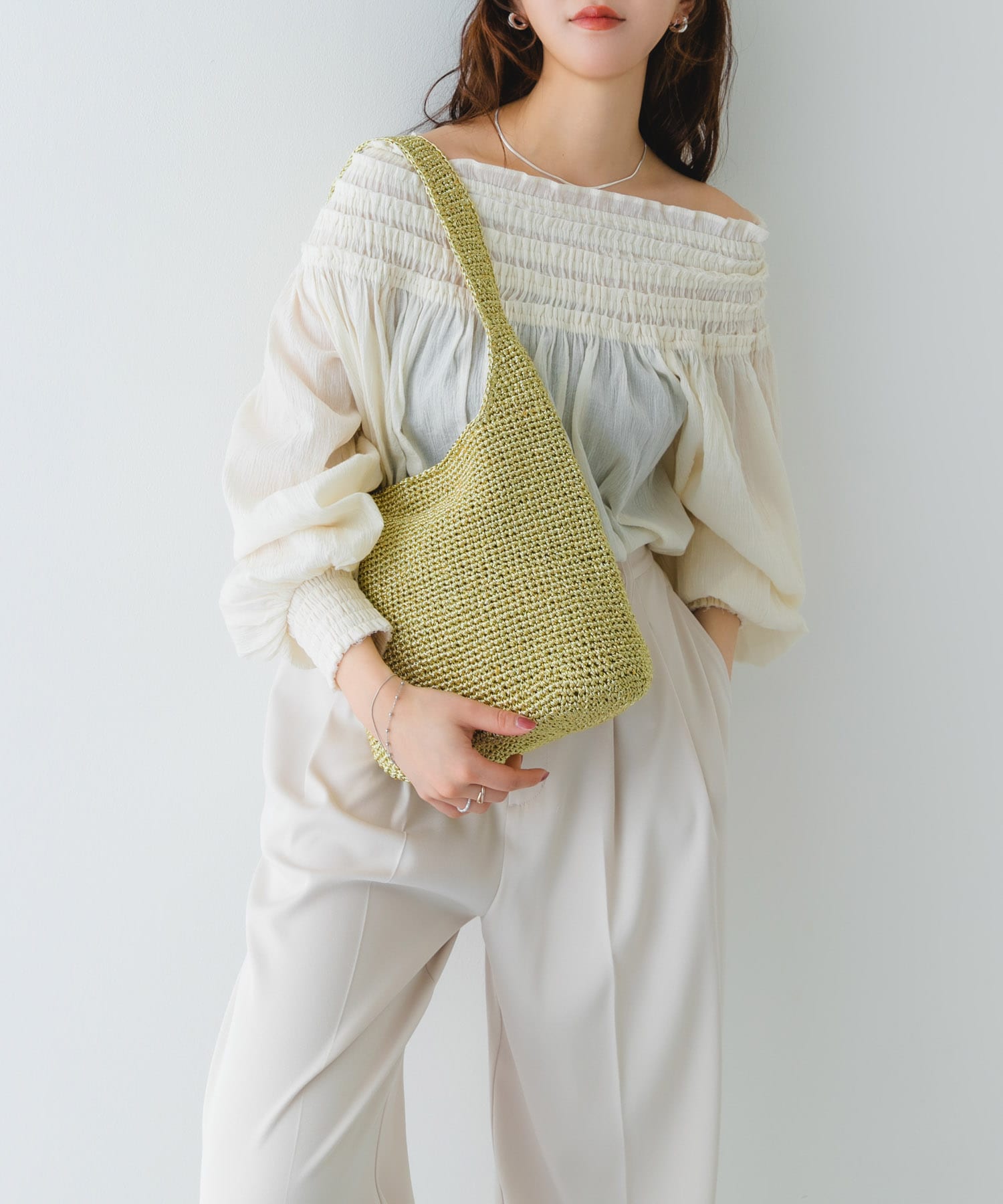 ワンハンドルラメショルダーバッグ LIGHT GOLD one