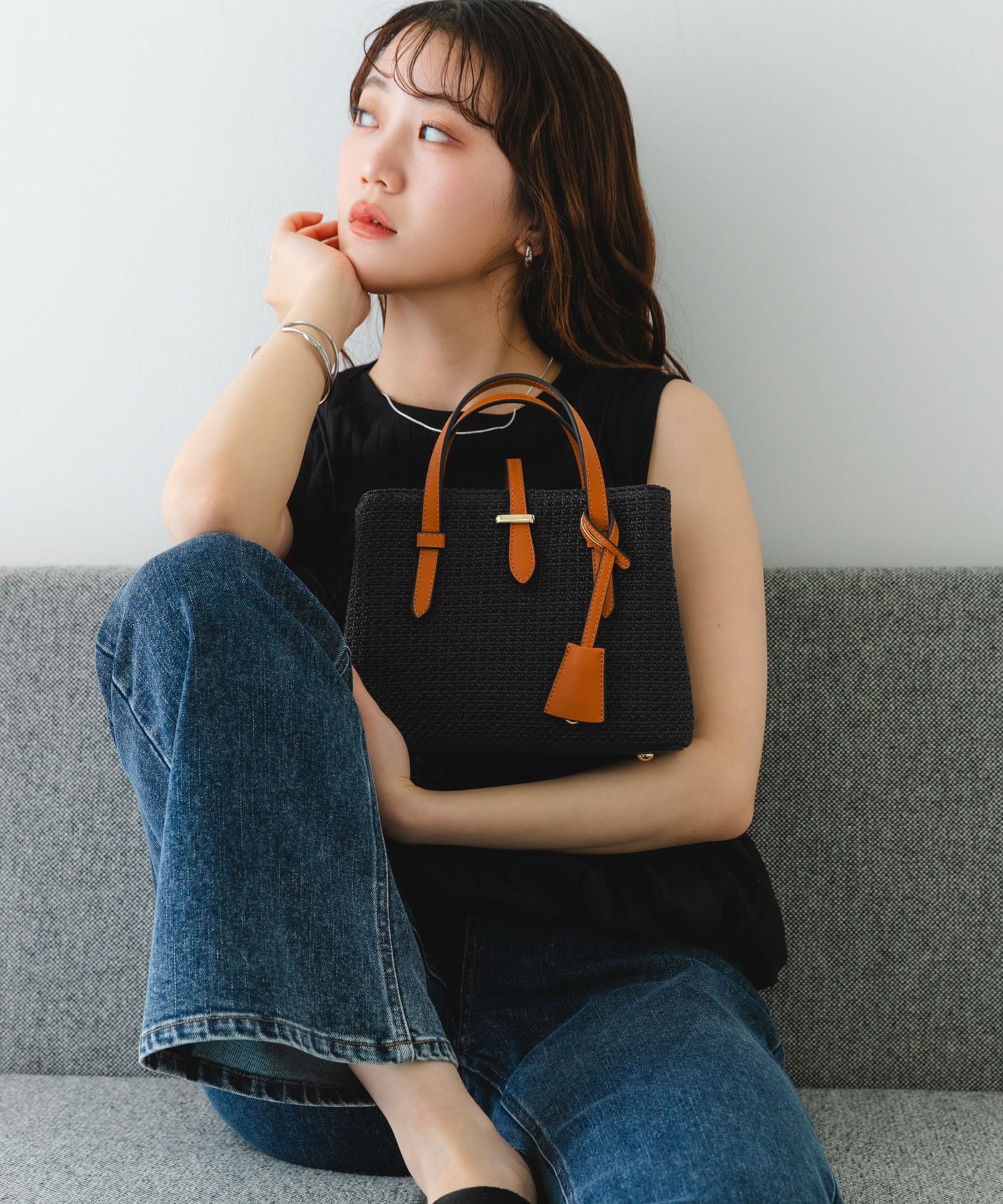チャーム付メッシュミニバッグ BLACK one