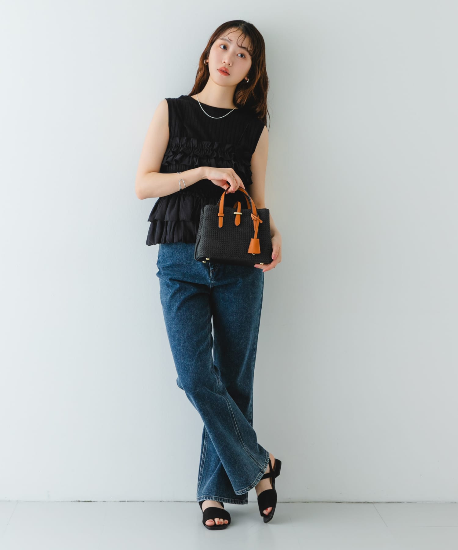 チャーム付メッシュミニバッグ BLACK one