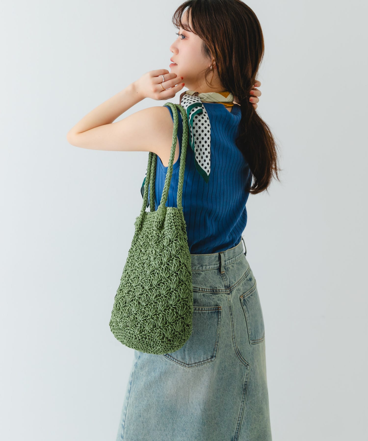 GREEN