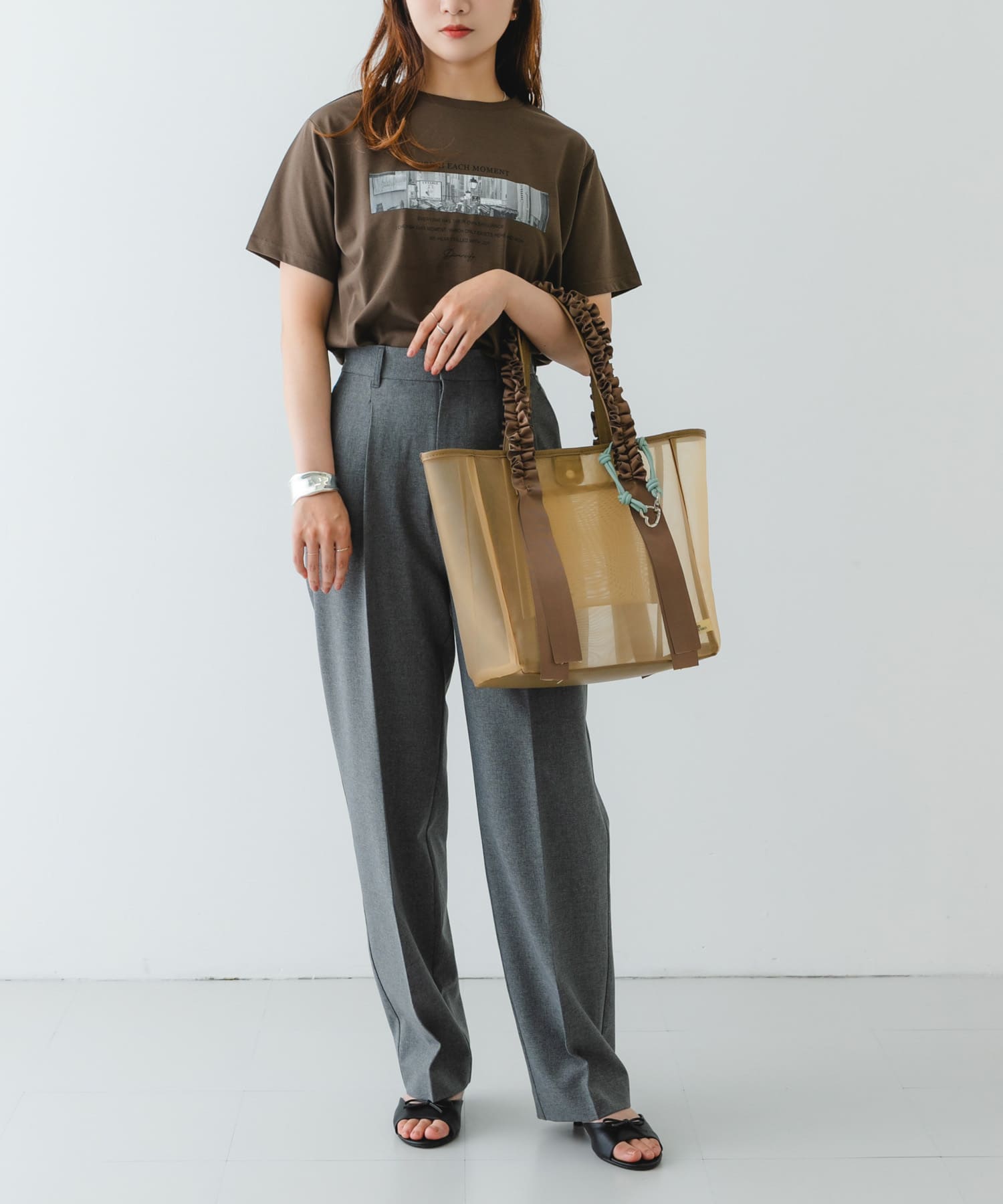 フリルハンドルシアーバッグ BEIGE one