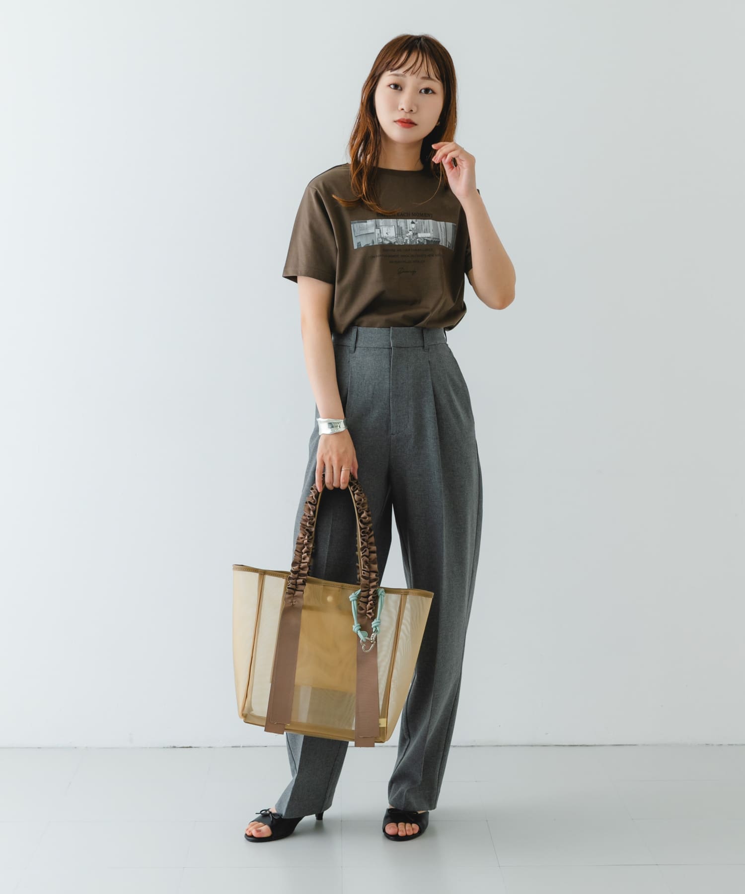 フリルハンドルシアーバッグ BEIGE one
