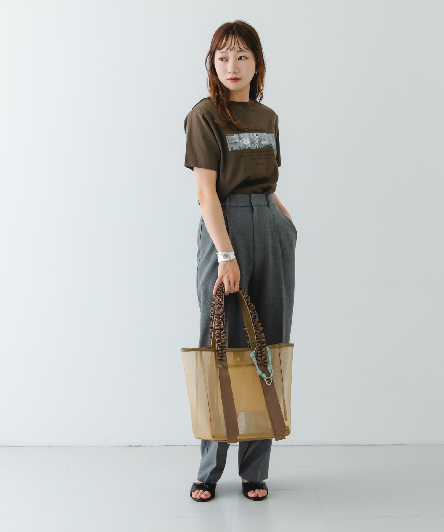 フリルハンドルシアーバッグ BEIGE one