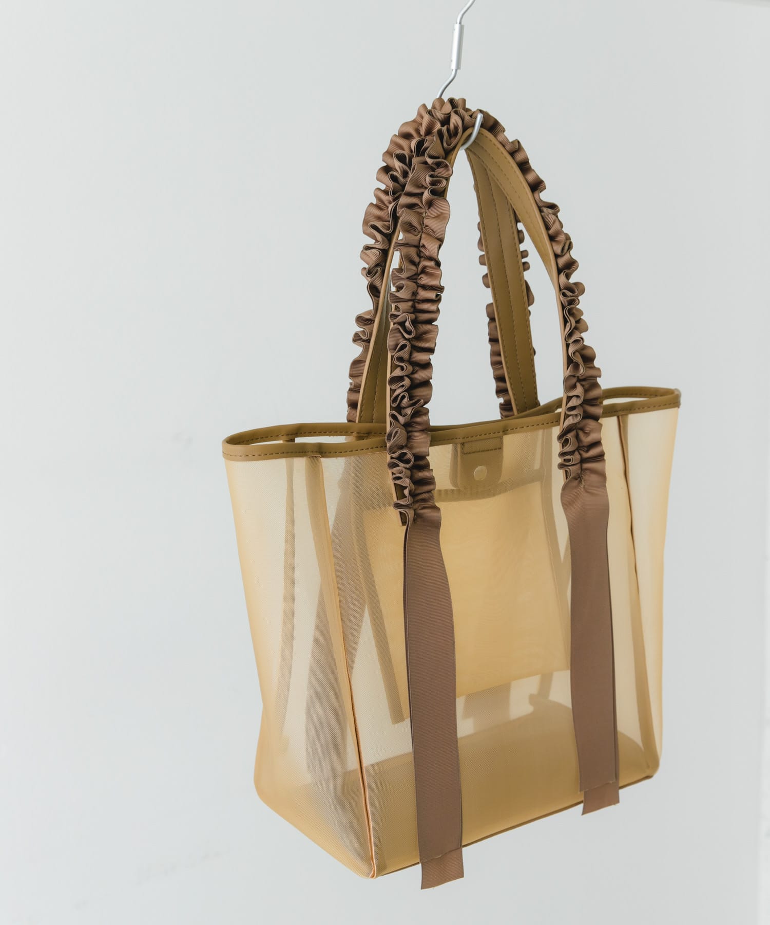 フリルハンドルシアーバッグ BEIGE one