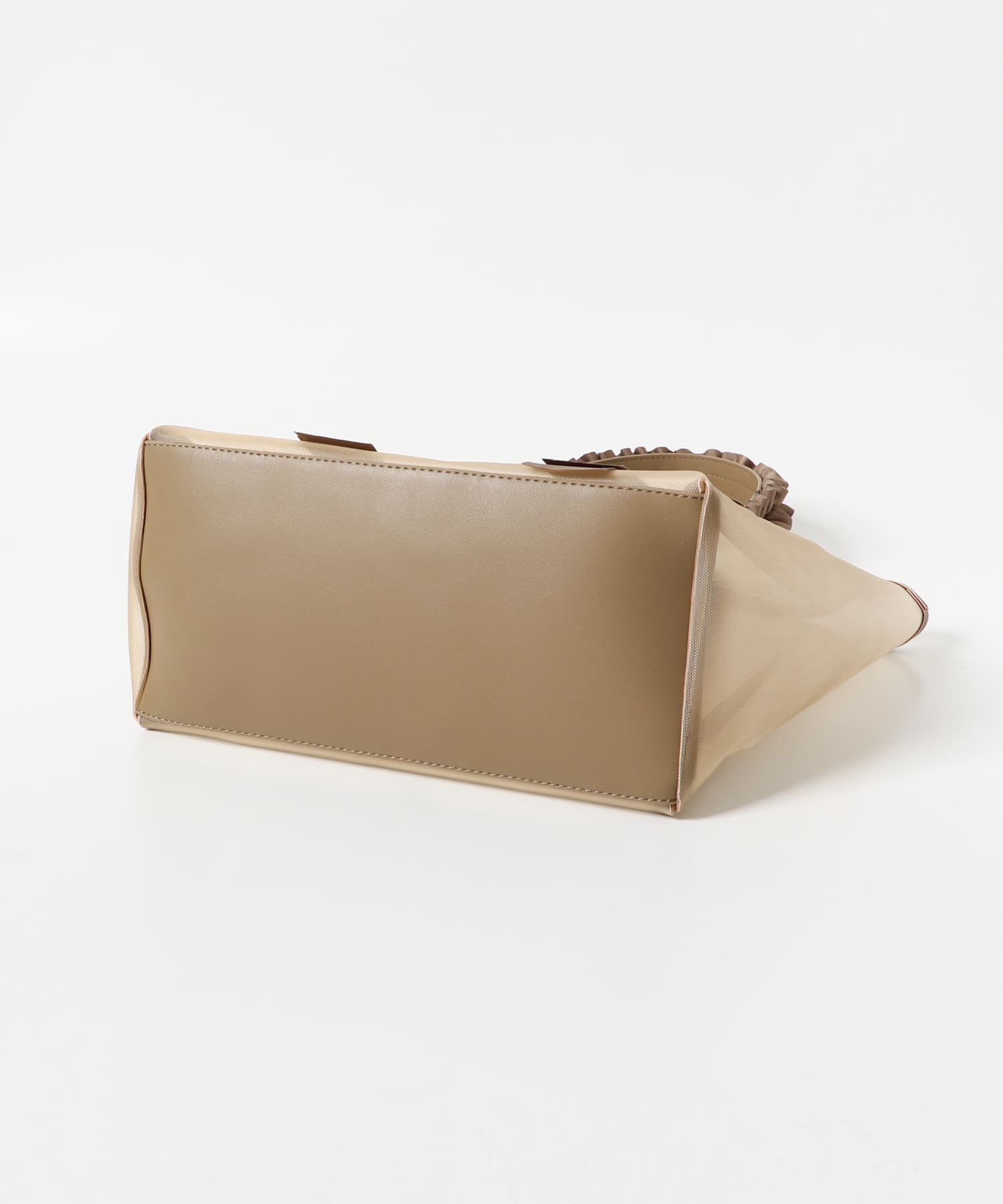 フリルハンドルシアーバッグ BEIGE one