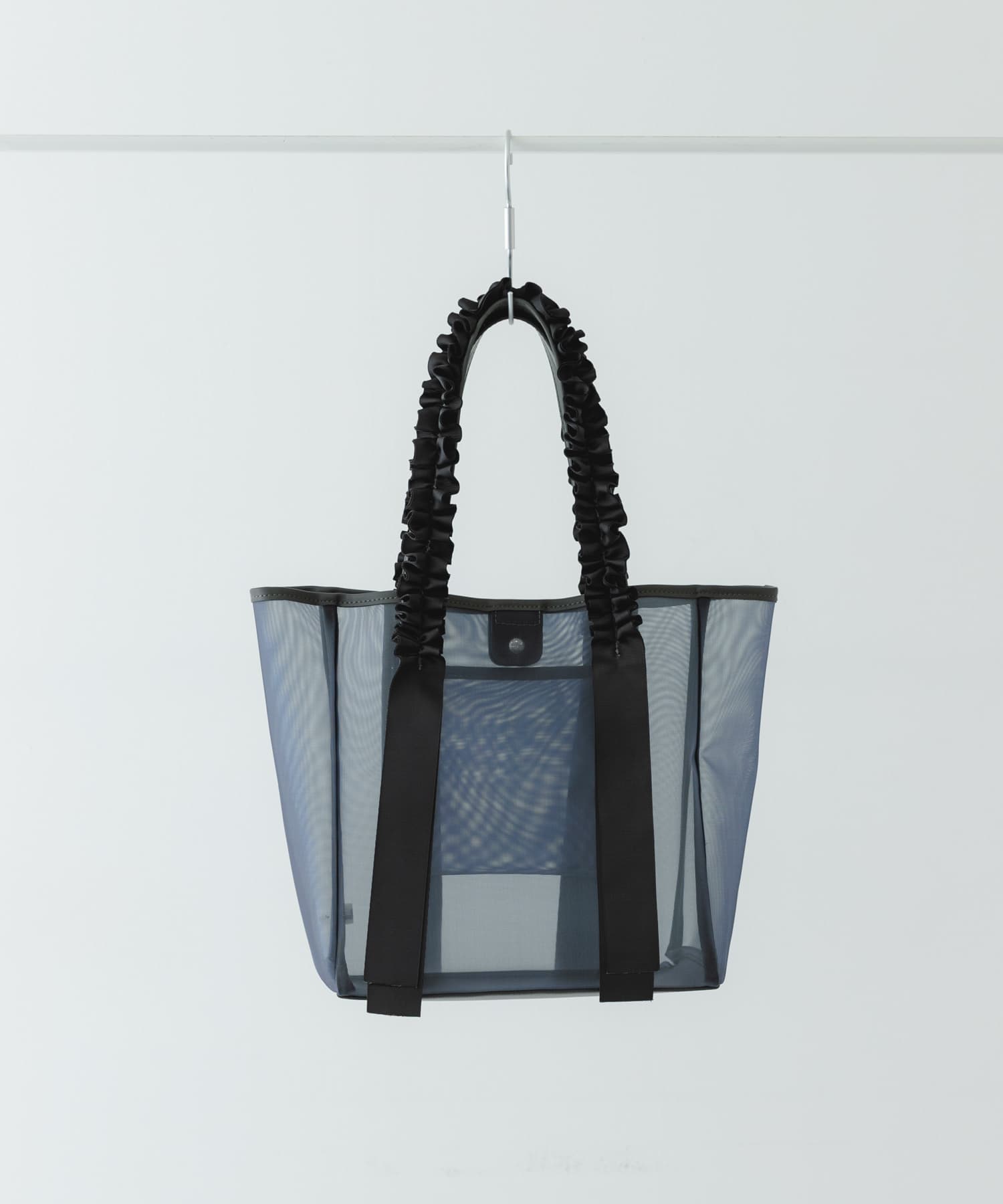 フリルハンドルシアーバッグ