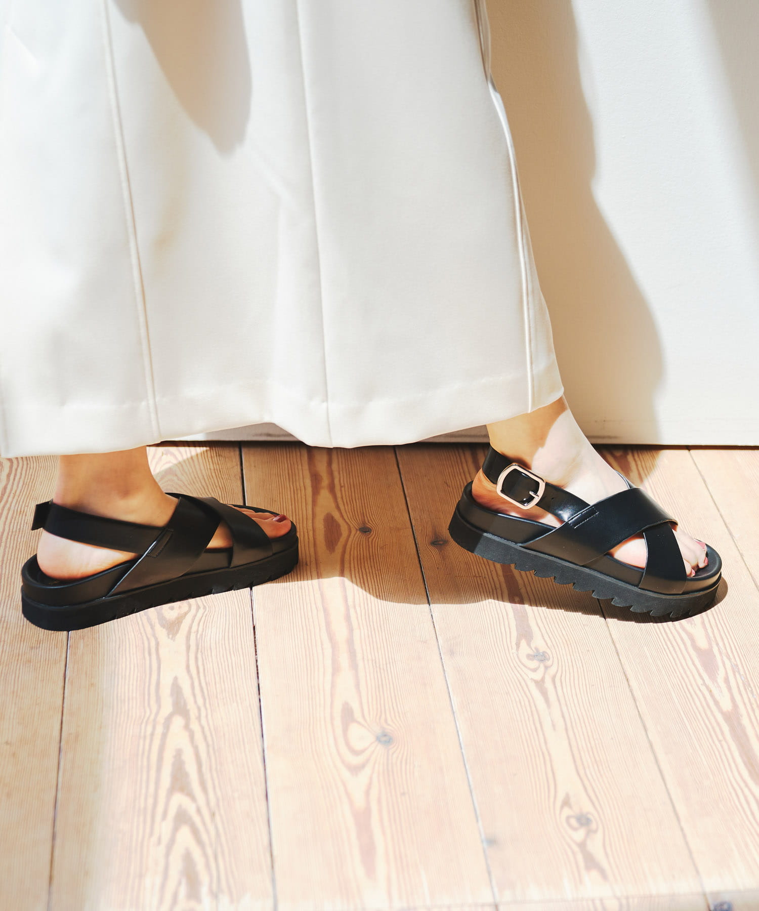 フットベッドクロスサンダル BLACK 36