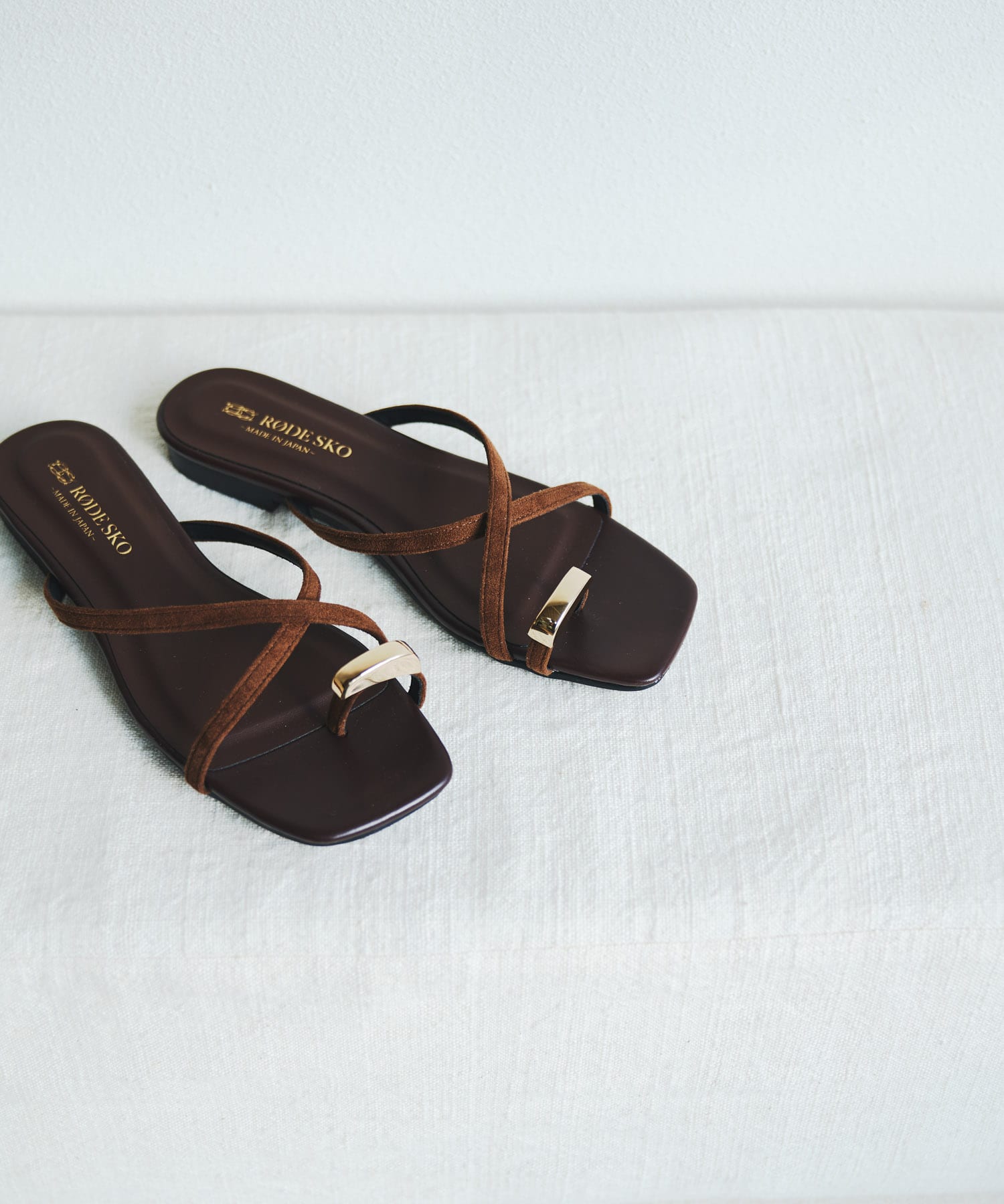 『MADE IN JAPAN』プチメタルクロスフラットサンダル DARK BROWN 37