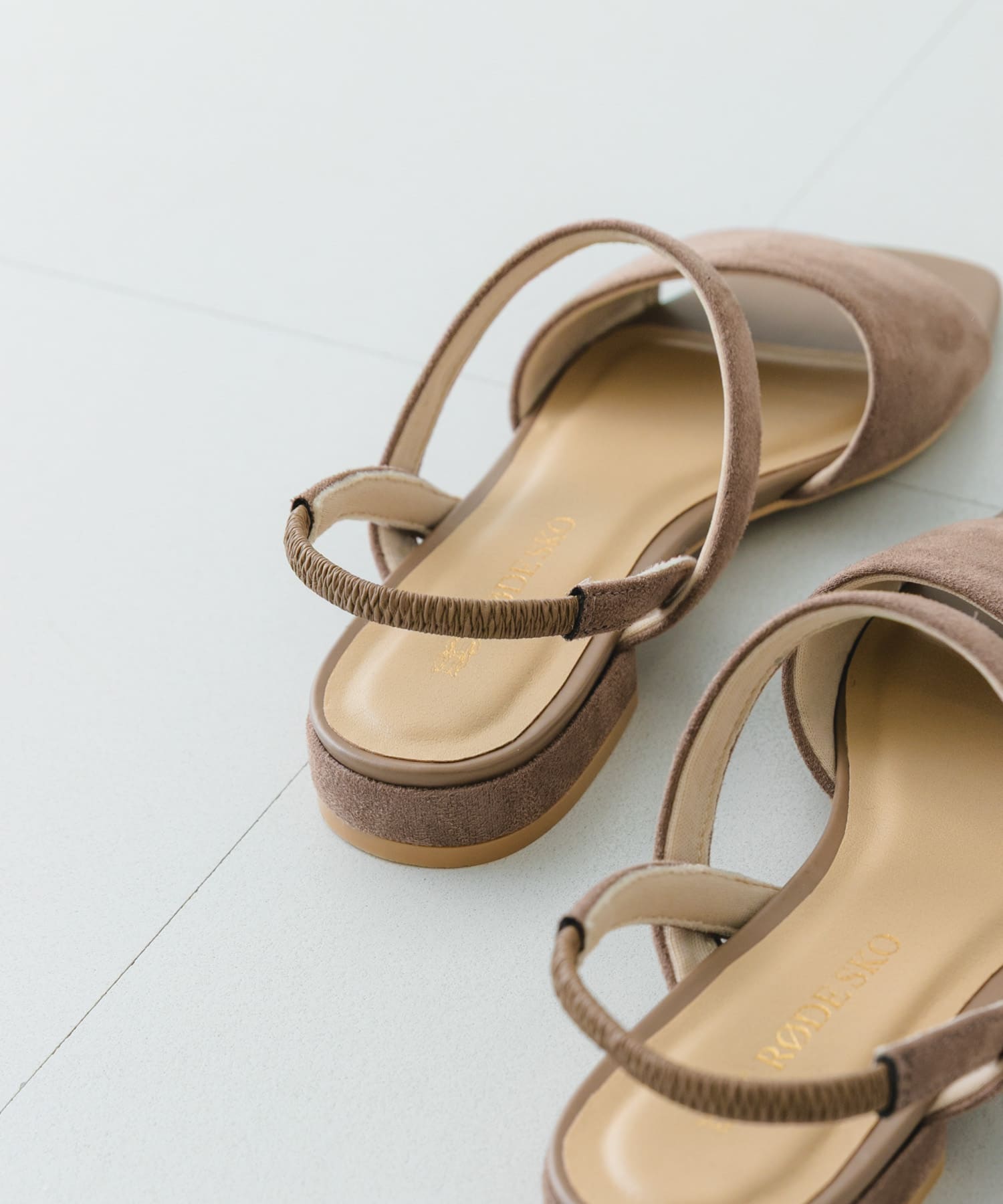 バックゴムサンダル TAUPE 37