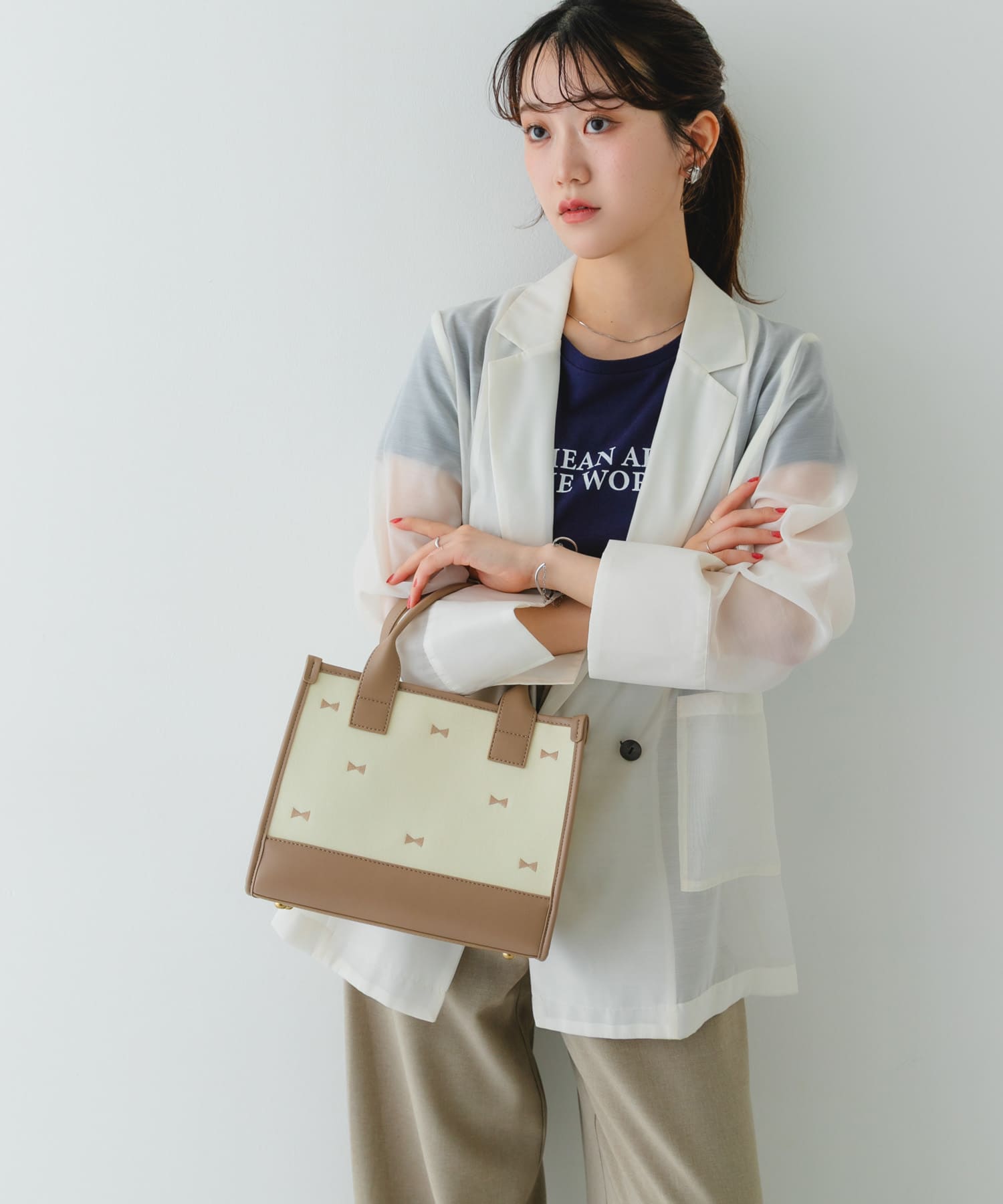 刺繍スクエアバッグ BEIGE one