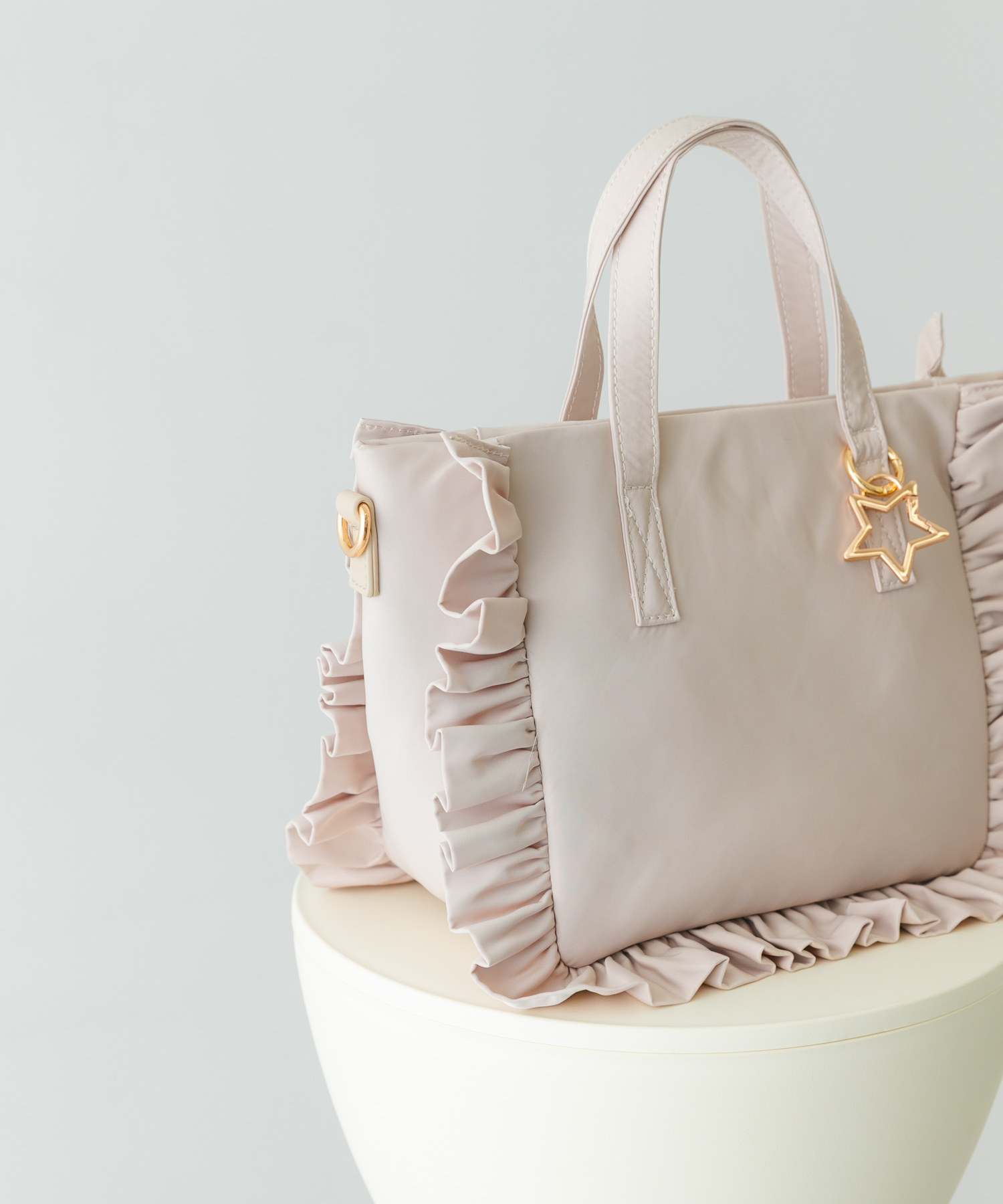 スターチャームフリルトートバッグ IVORY one