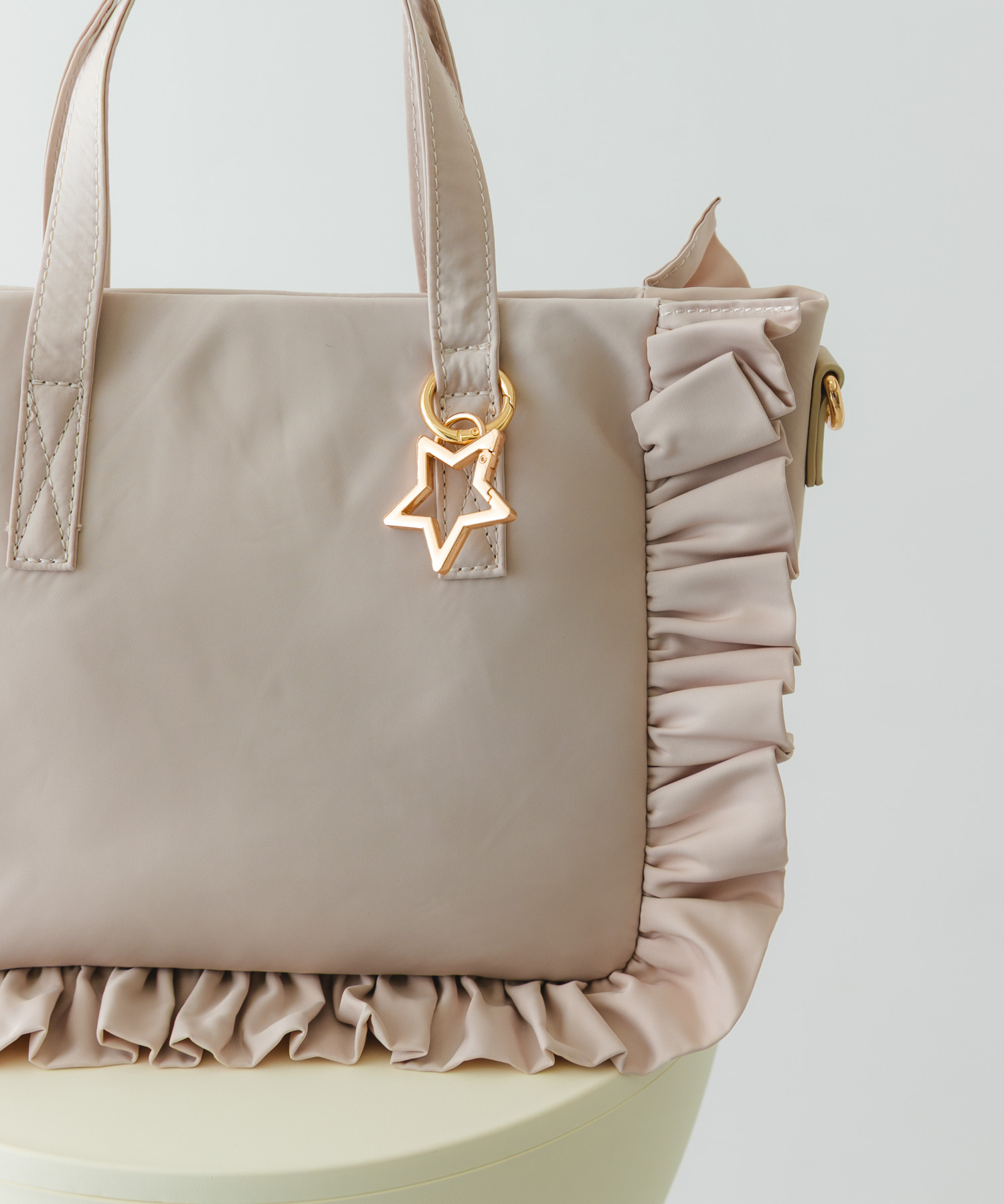 スターチャームフリルトートバッグ IVORY one