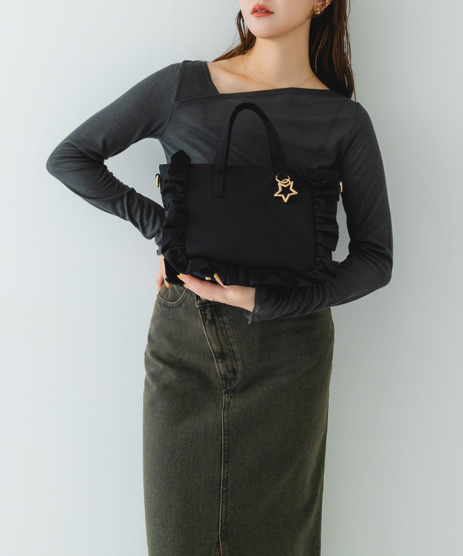 スターチャームフリルトートバッグ BLACK one