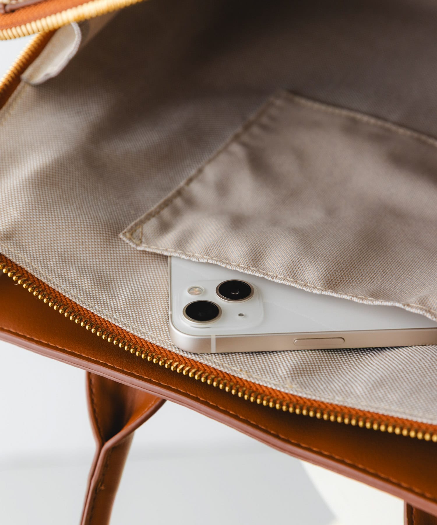 『Lサイズ』ロゴリボン付A4トートバッグ OFFxCML one