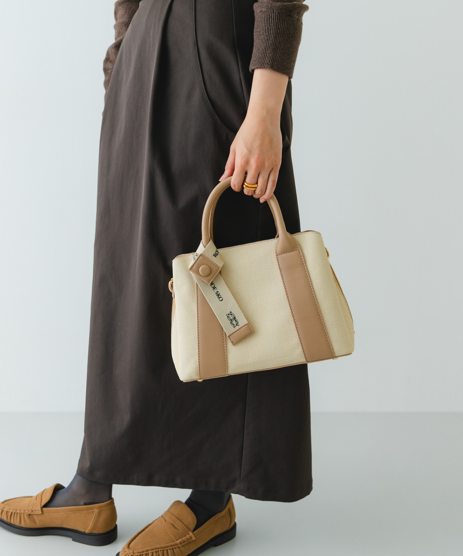 ロゴリボン付2WAYハンドバッグ IVORYxBEG one