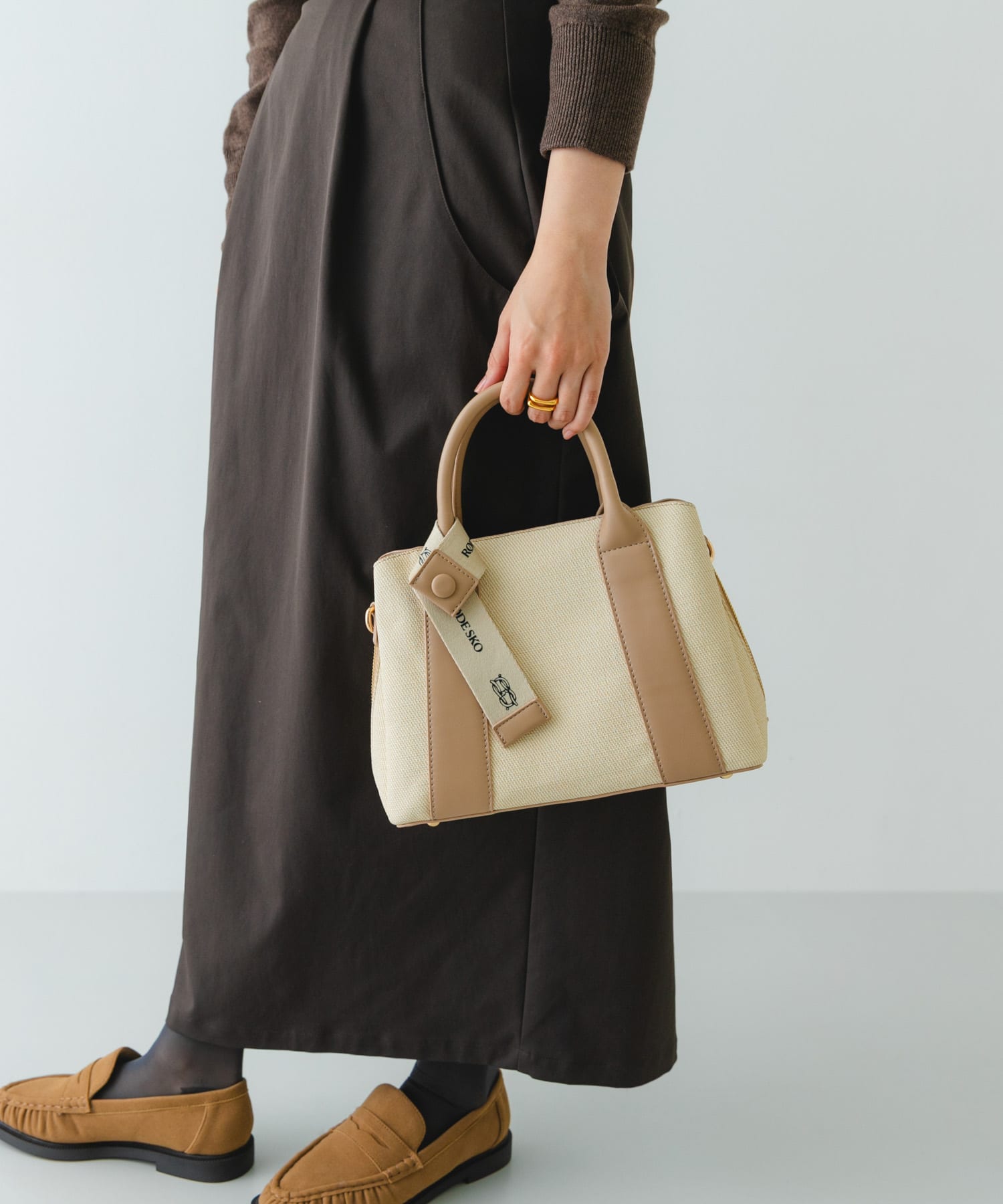 『Mサイズ』ロゴリボン付2WAYハンドバッグ IVORYxBEG one