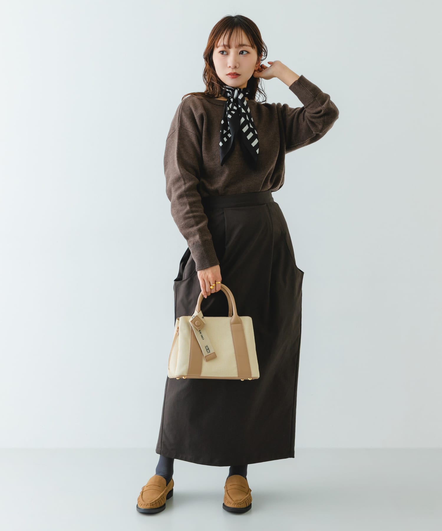 『Mサイズ』ロゴリボン付2WAYハンドバッグ IVORYxBEG one