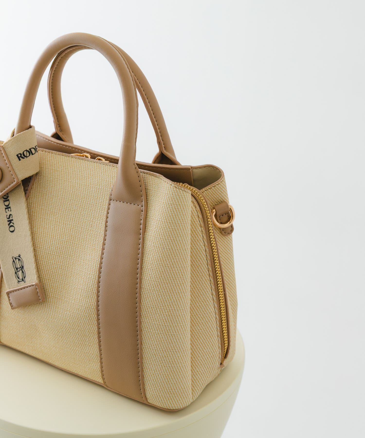 『Mサイズ』ロゴリボン付2WAYハンドバッグ IVORYxBEG one