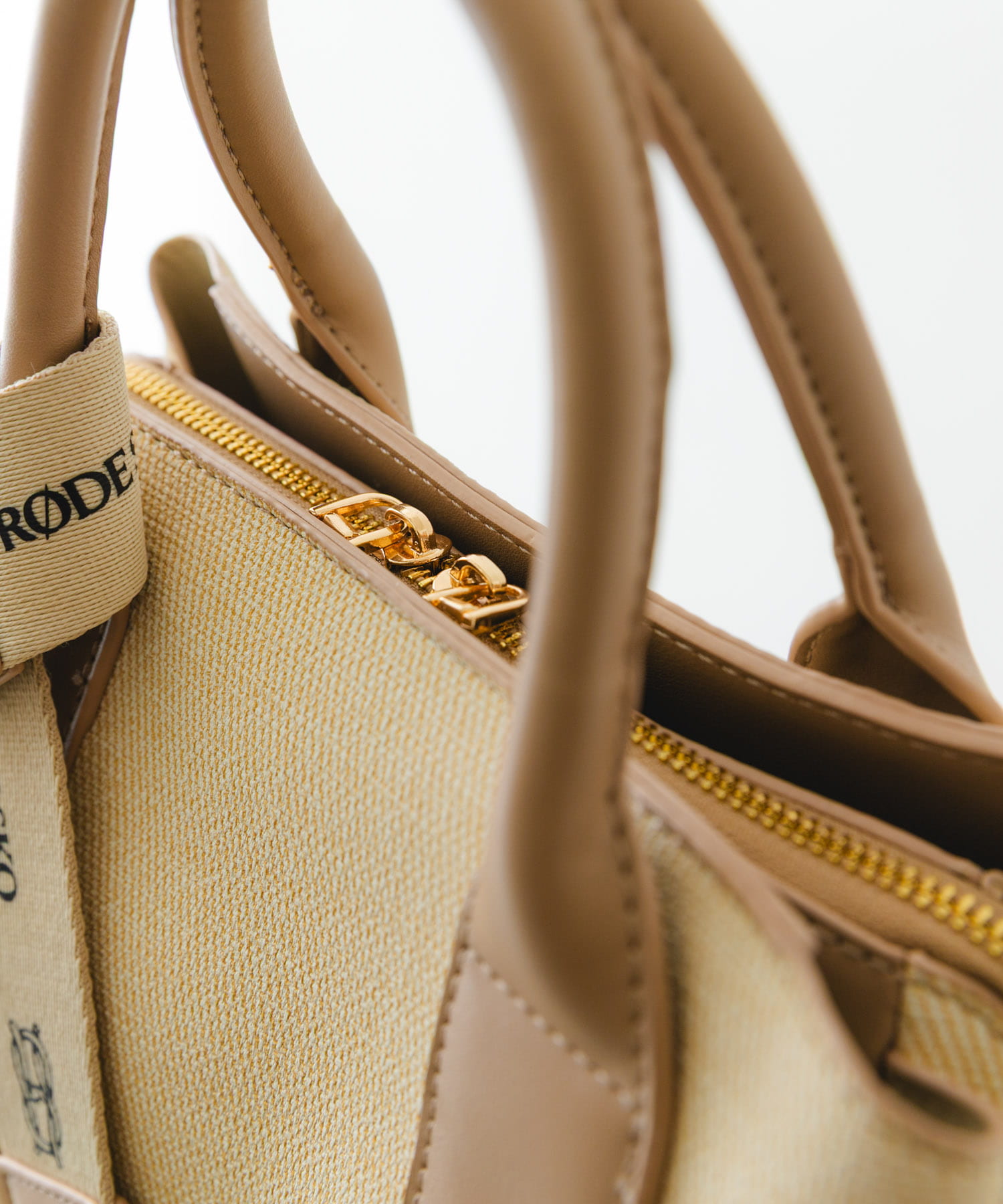 『Mサイズ』ロゴリボン付2WAYハンドバッグ IVORYxBEG one