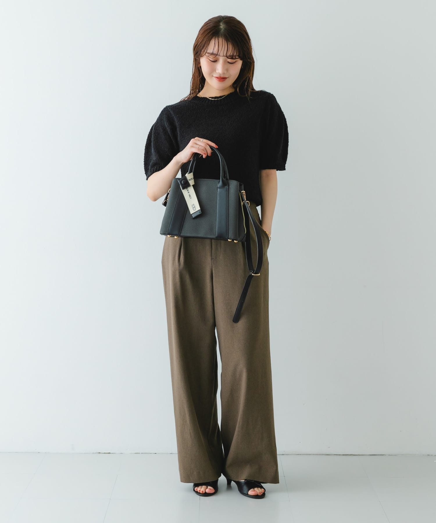 ロゴリボン付2WAYハンドバッグ BLKxBLK one