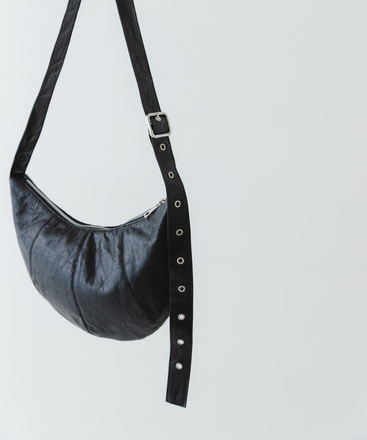 『WEB限定』クロワッサンショルダーバッグ BLACK one
