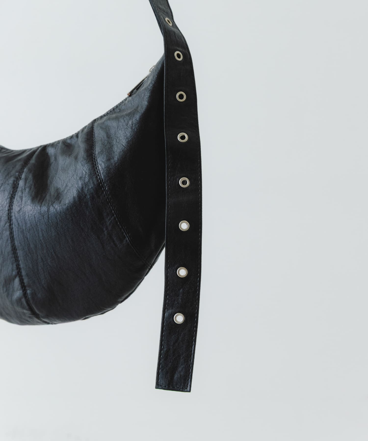 『WEB限定』クロワッサンショルダーバッグ BLACK one