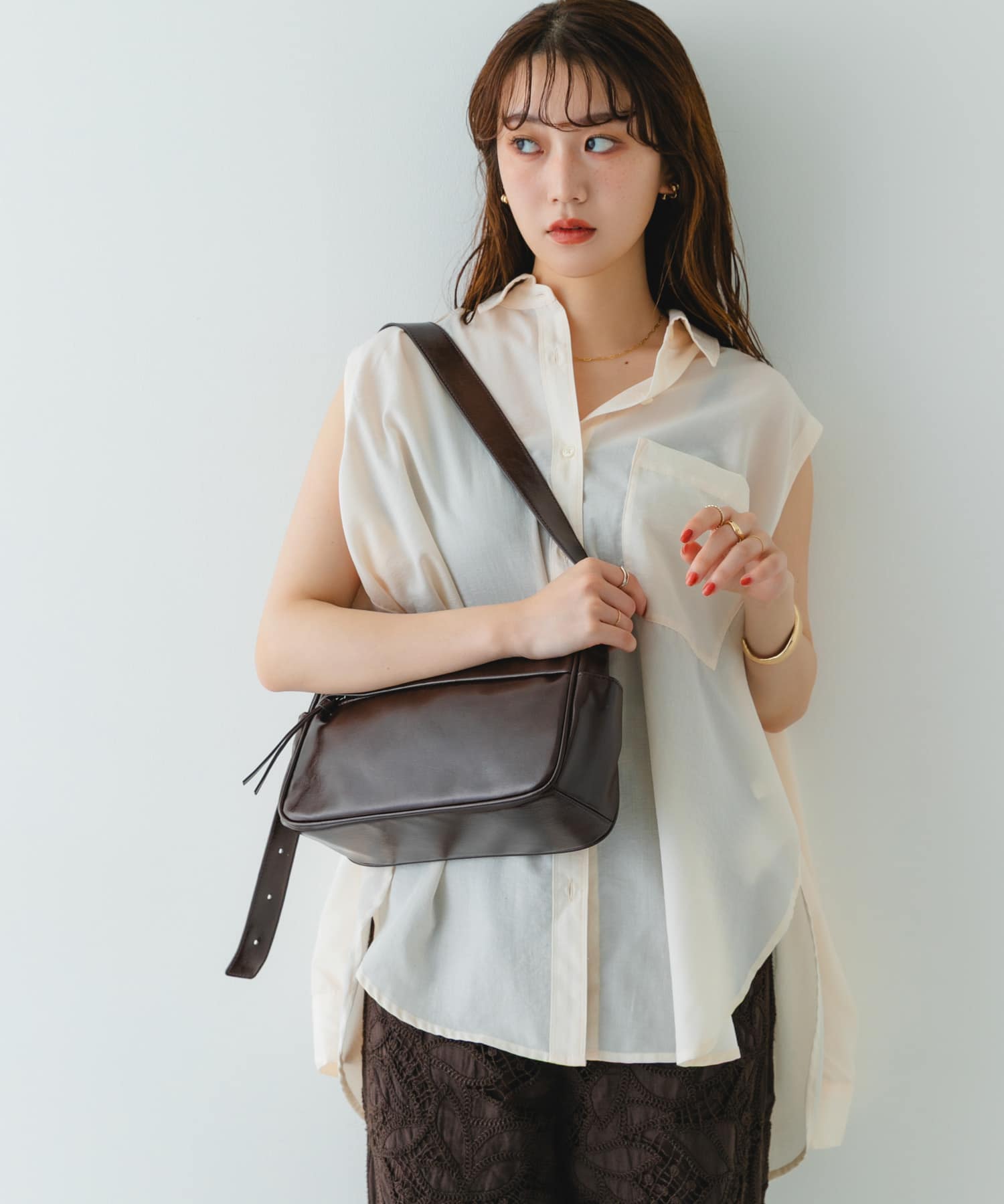 『WEB限定』ポケットワンショルダーミドルバッグ BROWN one