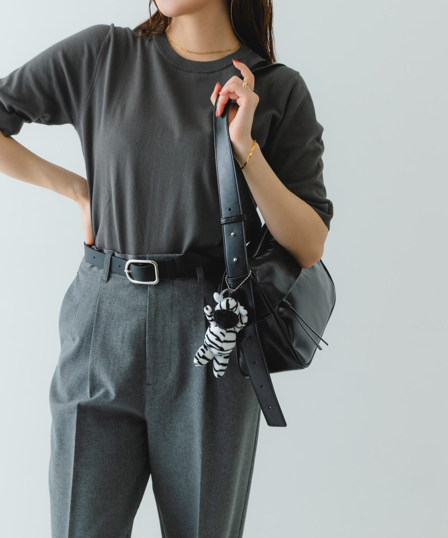 『WEB限定』ポケットワンショルダーミドルバッグ BLACK one