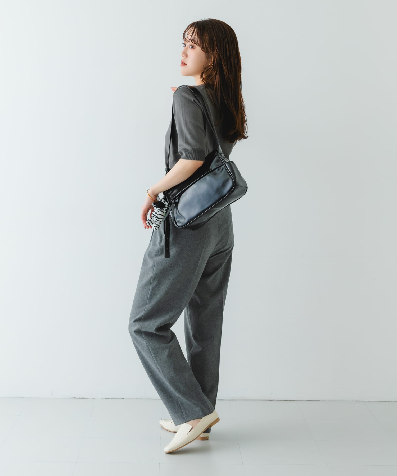 『WEB限定』ポケットワンショルダーミドルバッグ BLACK one