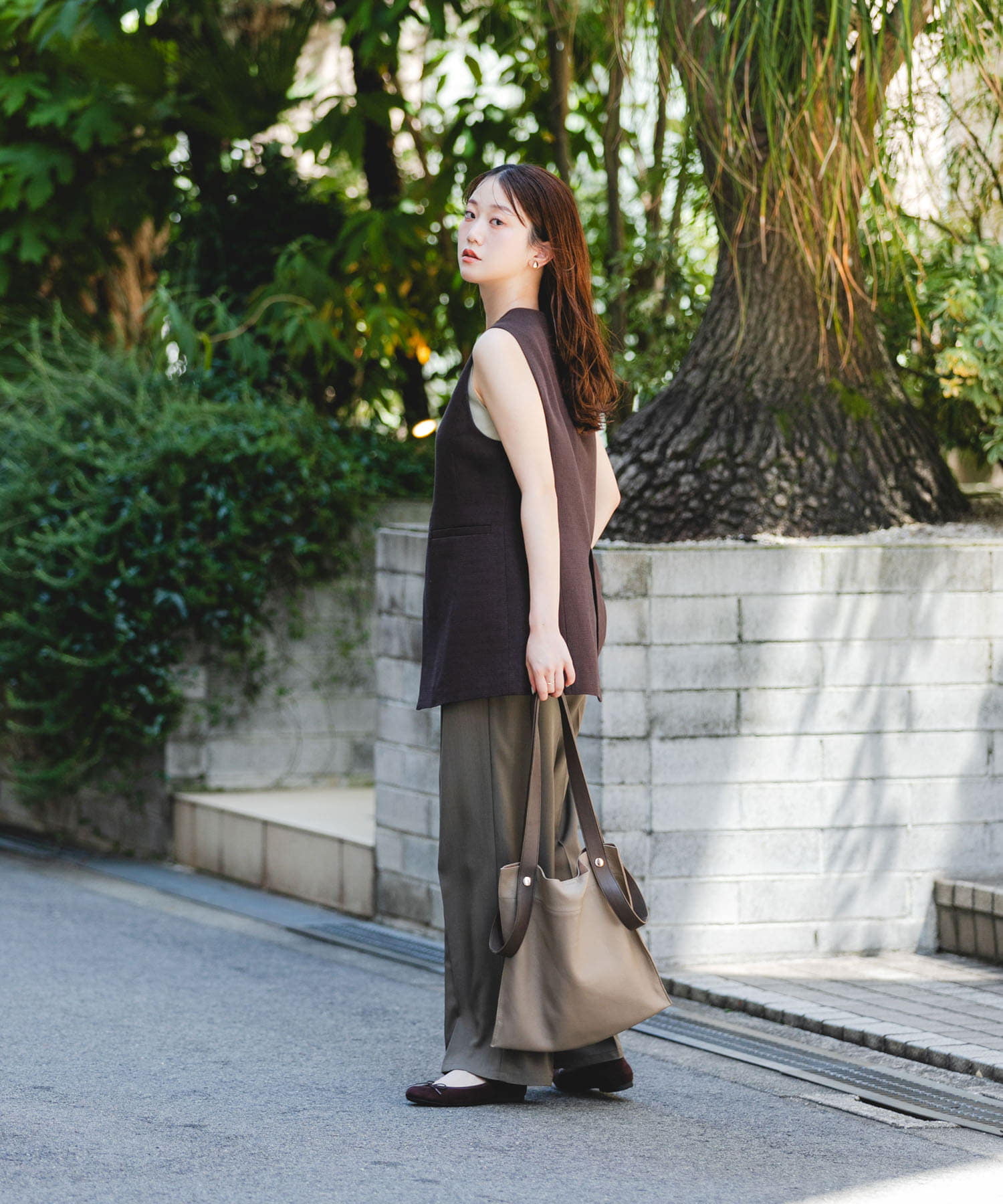 『一部別注カラー』BEAURE　カウレザー2デザインベルトバッグ GRYxMARRON one