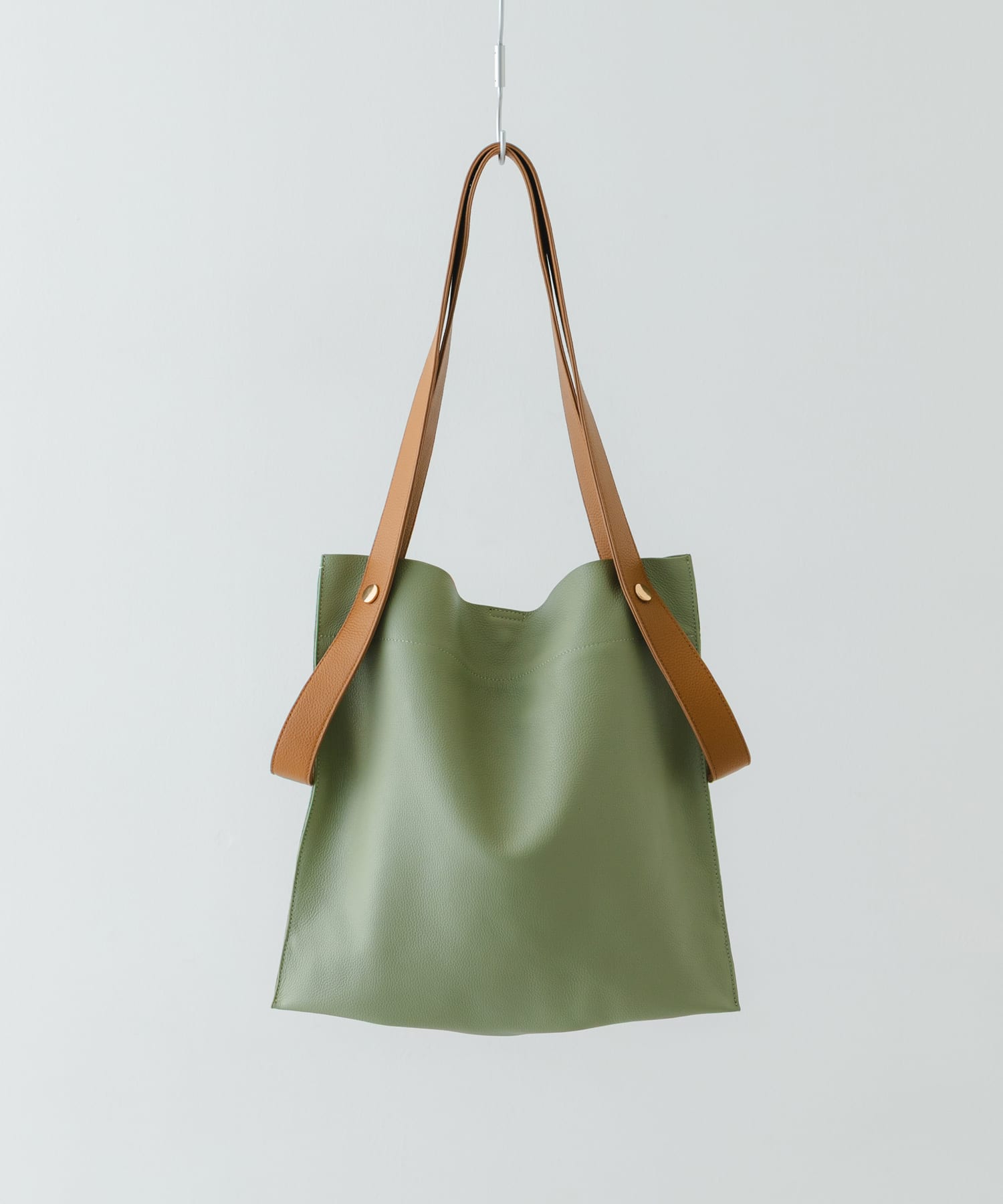 『一部別注カラー』BEAURE　カウレザー2デザインベルトバッグ PISTxCML one