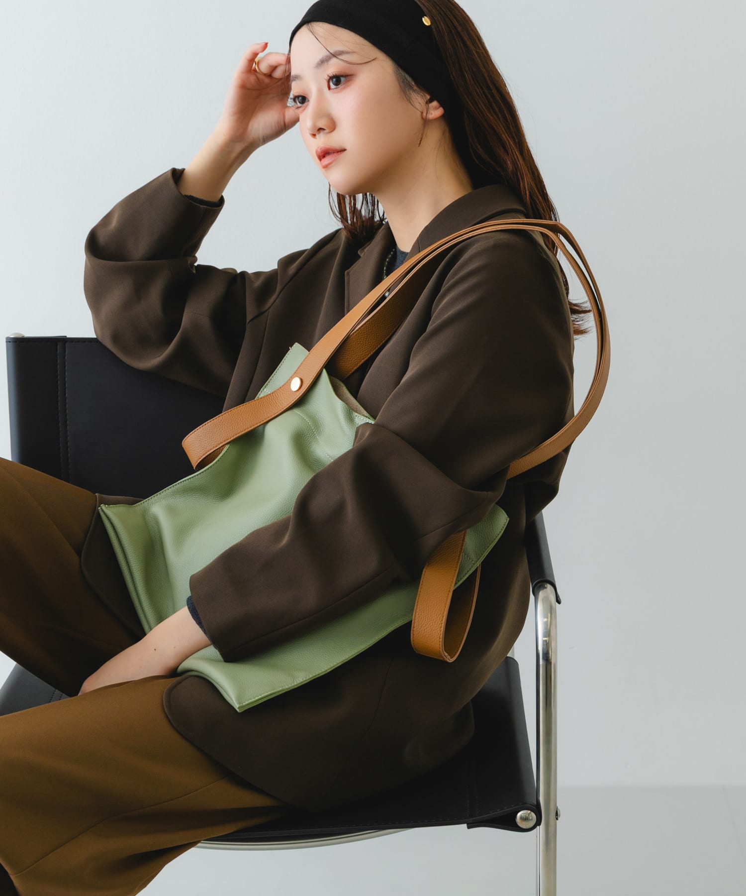 『一部別注カラー』BEAURE　カウレザー2デザインベルトバッグ PISTxCML one