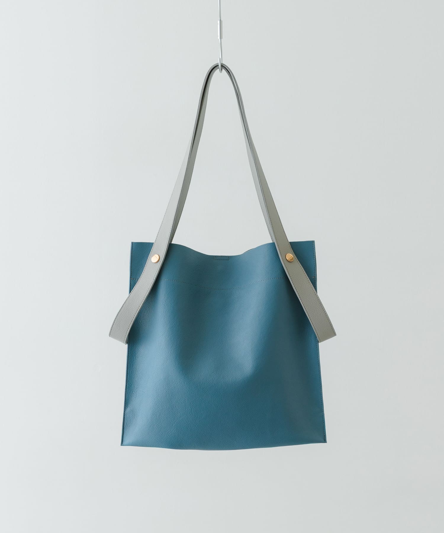 『一部別注カラー』BEAURE　カウレザー2デザインベルトバッグ SAXxGRAY one