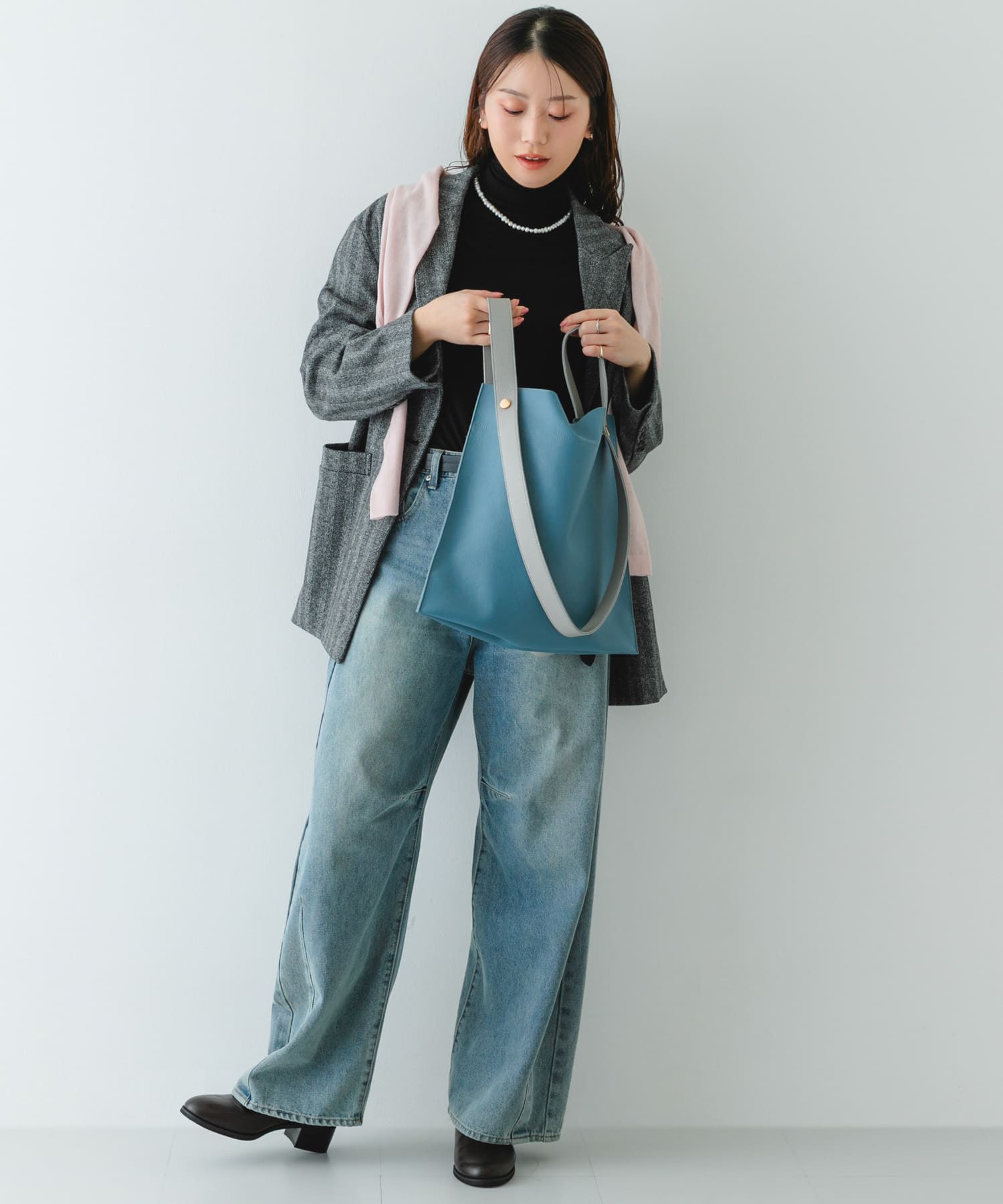 『一部別注カラー』BEAURE　カウレザー2デザインベルトバッグ SAXxGRAY one